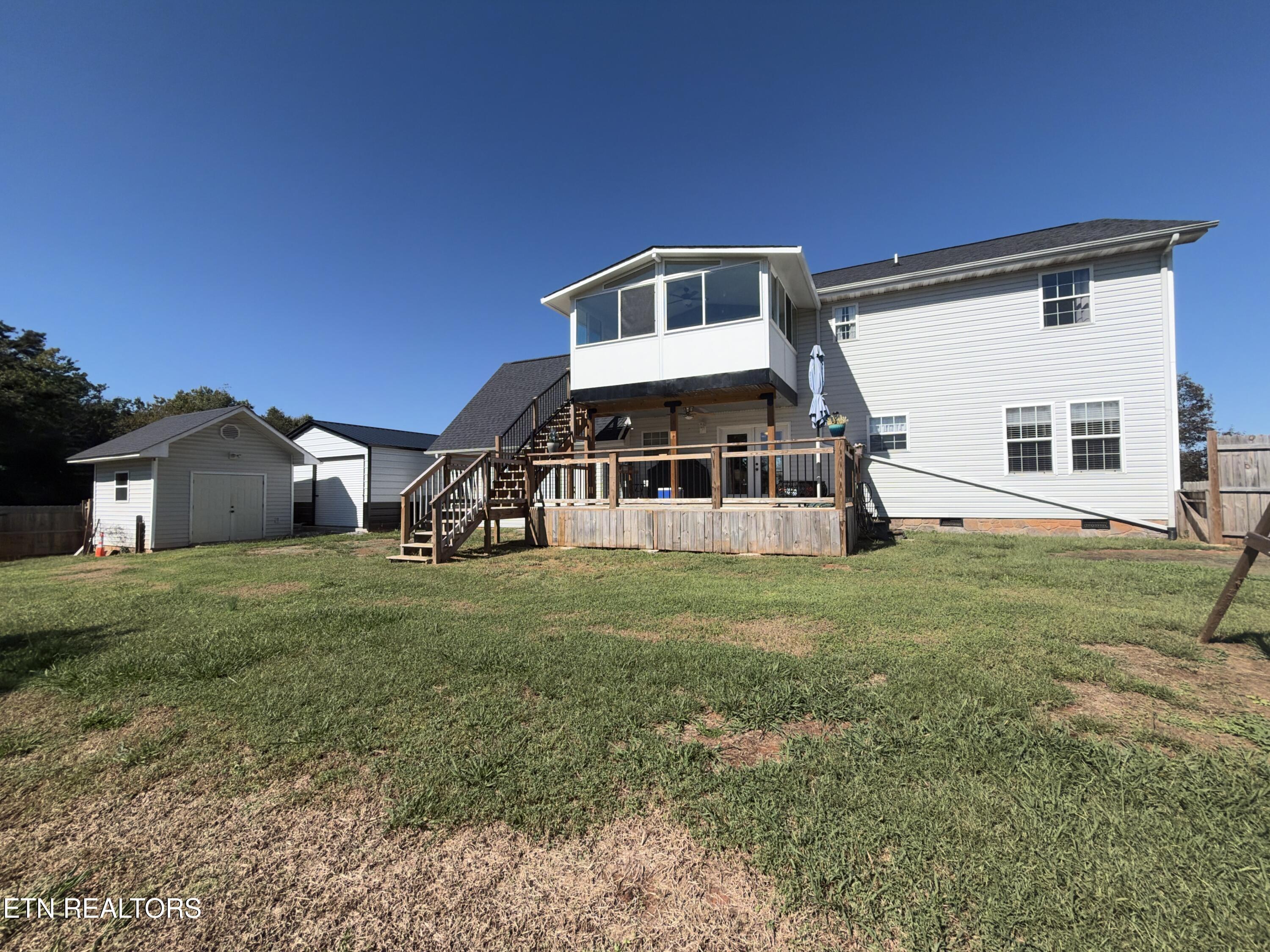 2833 English Valley Lane Sevierville TN 37876