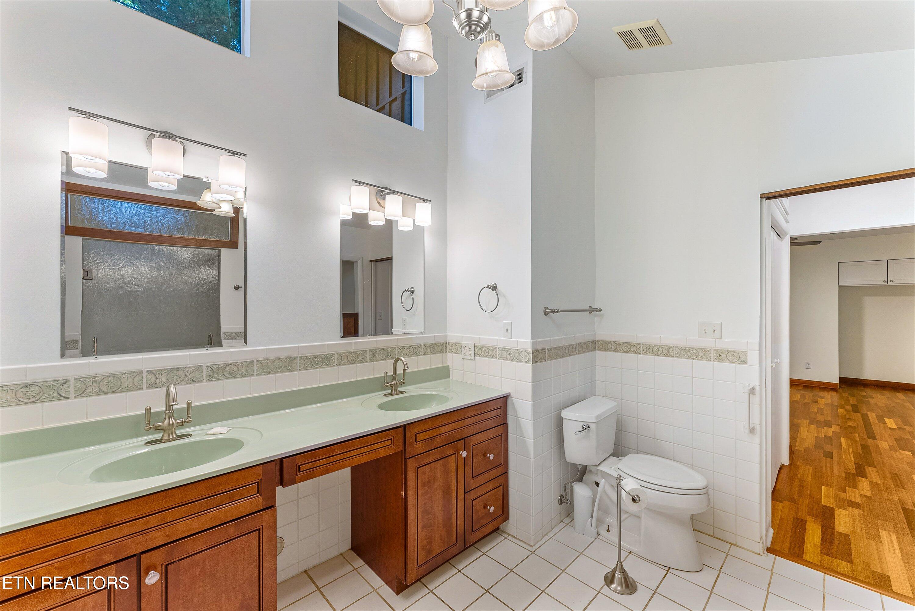 1905 Howard Drive Knoxville TN 37918
