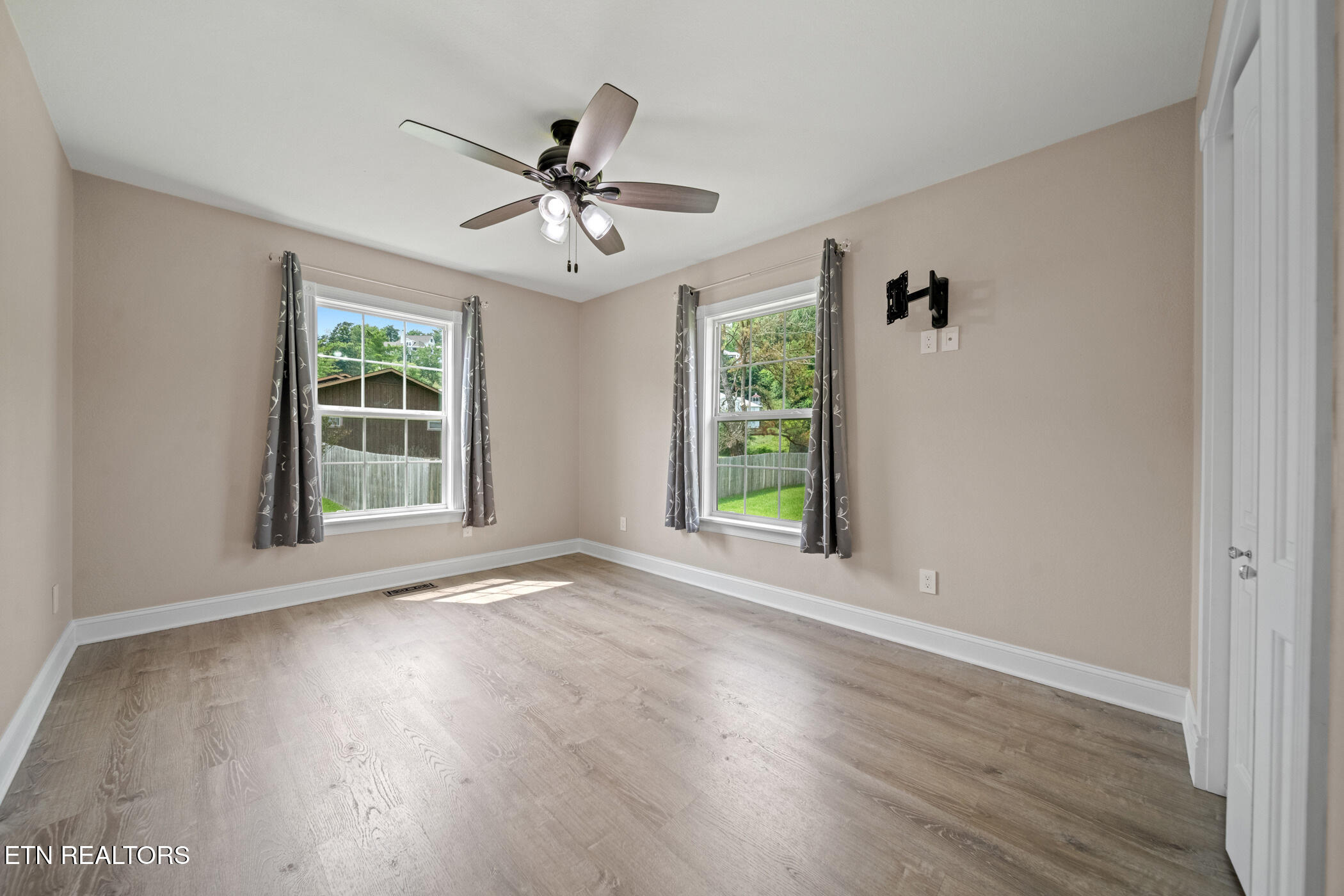 412 Apple Valley Road Sevierville TN 37862