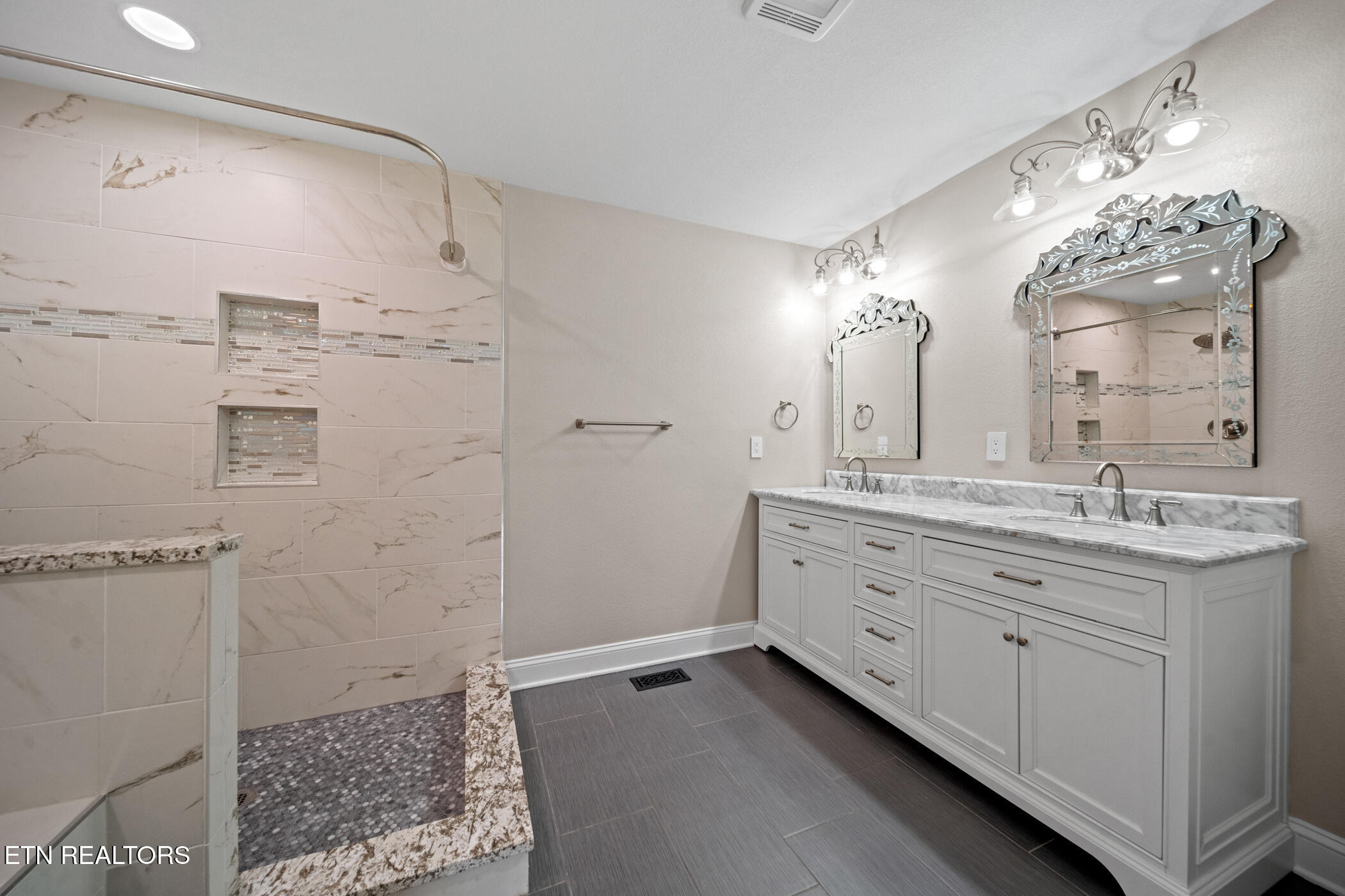 412 Apple Valley Road Sevierville TN 37862