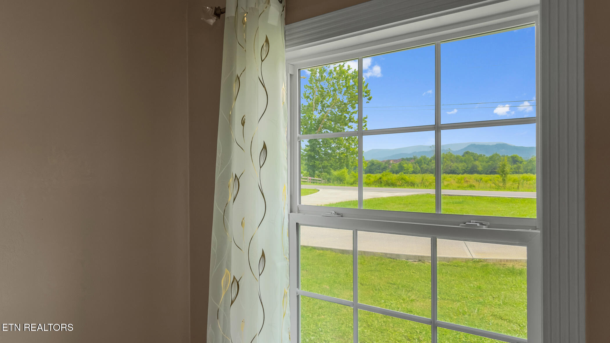 412 Apple Valley Road Sevierville TN 37862