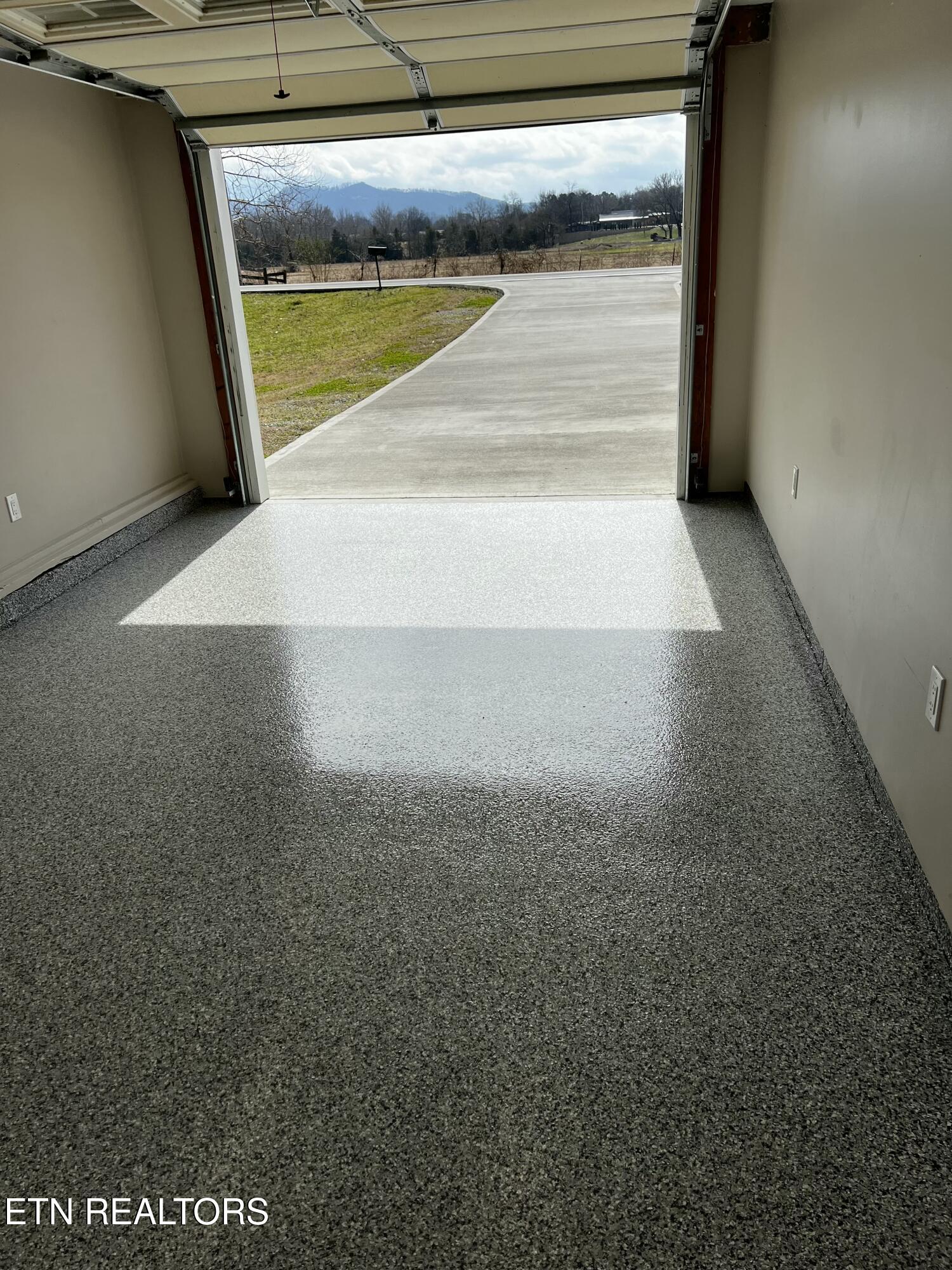 412 Apple Valley Road Sevierville TN 37862