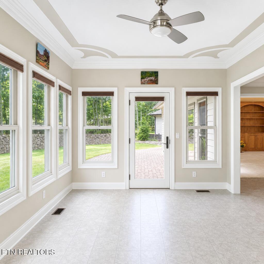 25 Oakcrest Circle Crossville TN 38558