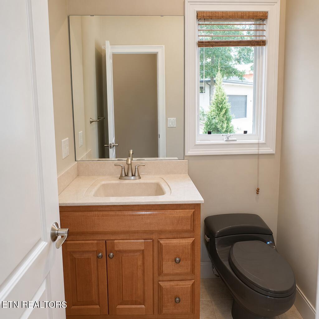 25 Oakcrest Circle Crossville TN 38558