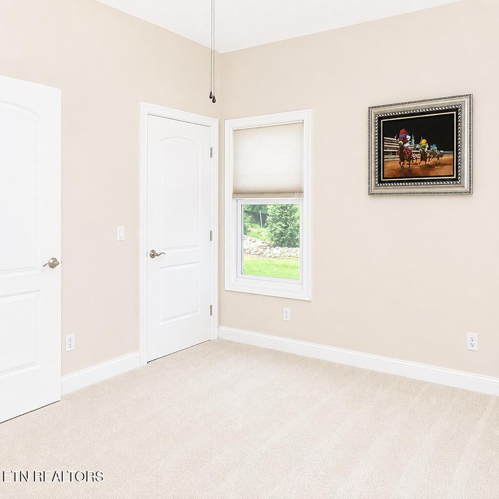 25 Oakcrest Circle Crossville TN 38558