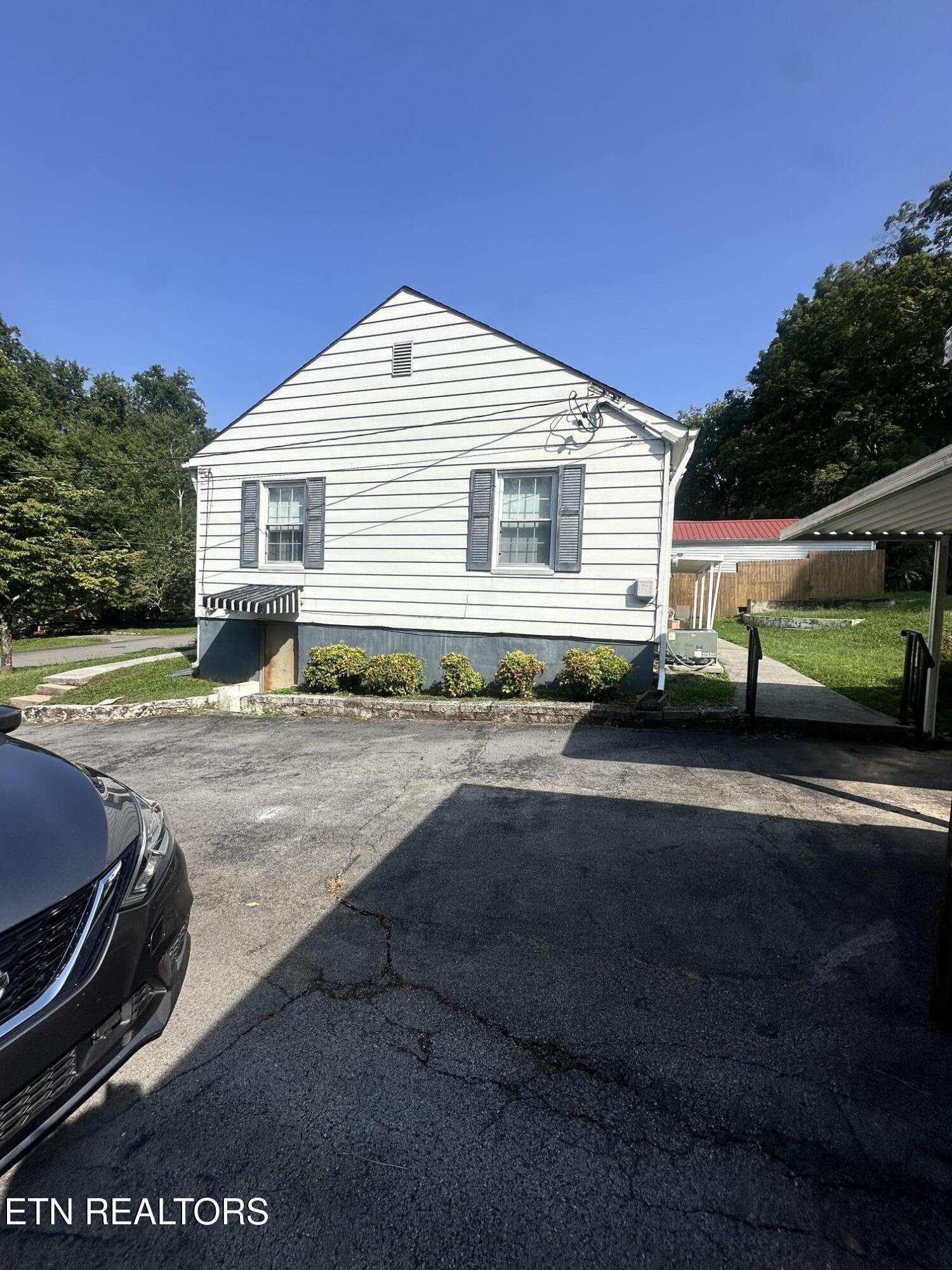 5406 Greencrest Road Knoxville TN 37918