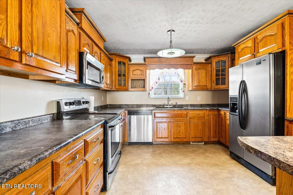 154 Scarlett Drive Lafollette TN 37766