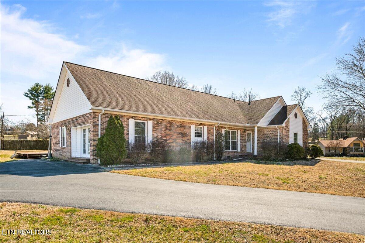 154 Scarlett Drive Lafollette TN 37766