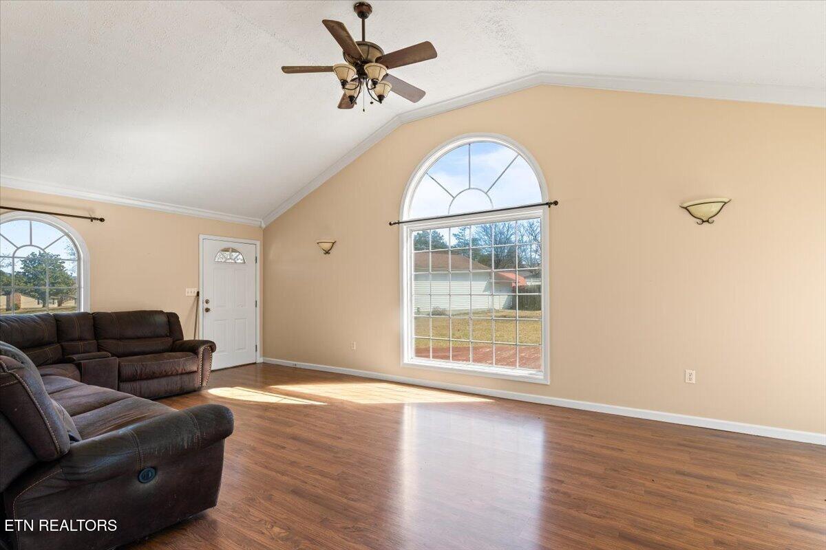 154 Scarlett Drive Lafollette TN 37766