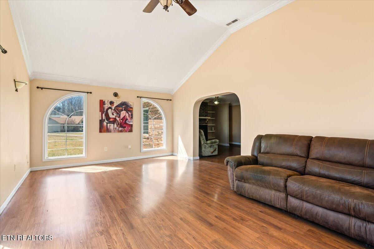 154 Scarlett Drive Lafollette TN 37766
