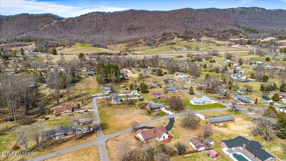 154 Scarlett Drive Lafollette TN 37766