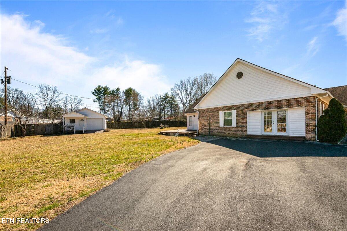 154 Scarlett Drive Lafollette TN 37766