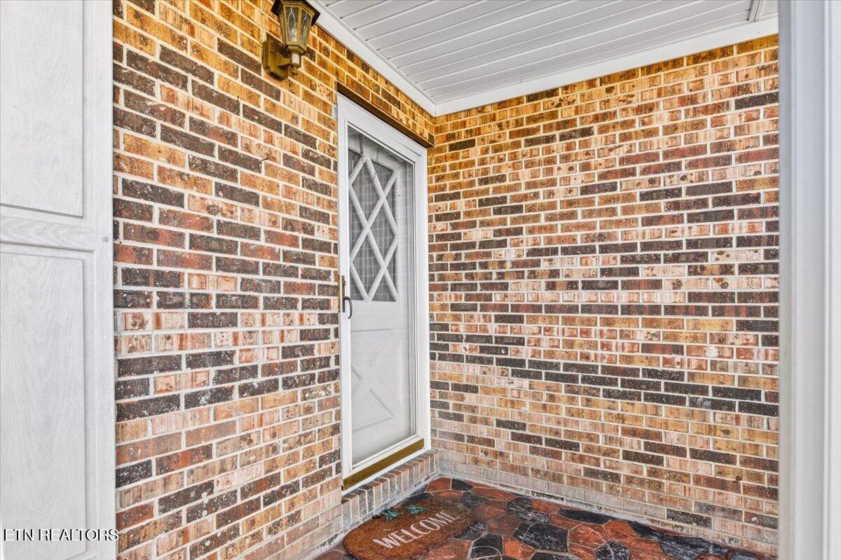 154 Scarlett Drive Lafollette TN 37766