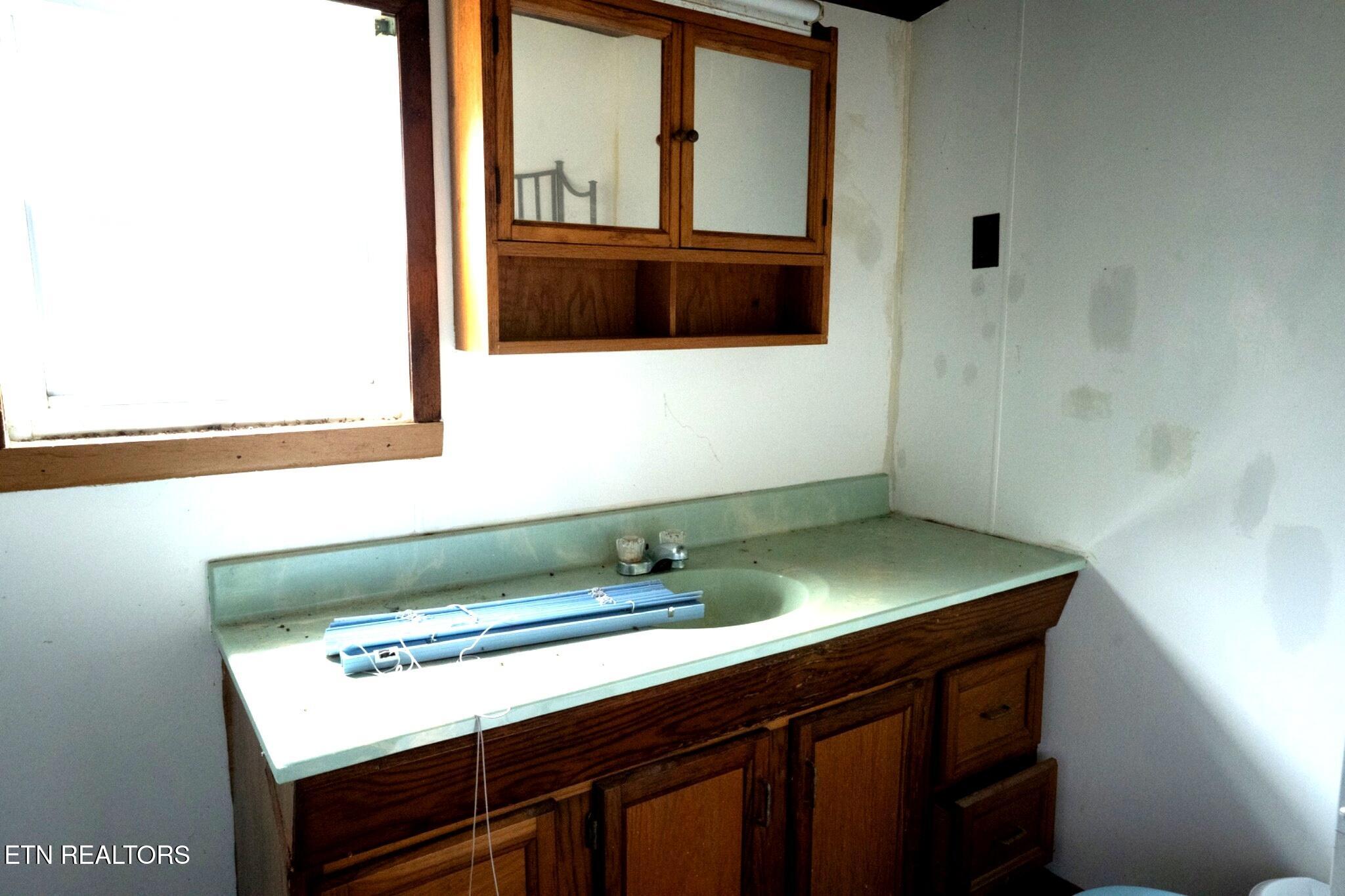 2478 E Highway 39 Englewood TN 37329