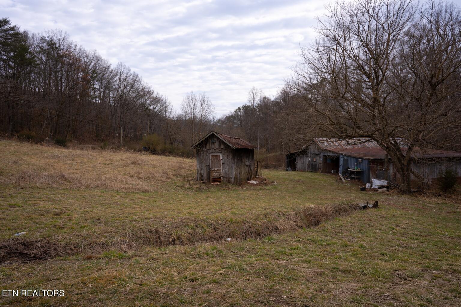 2478 E Highway 39 Englewood TN 37329