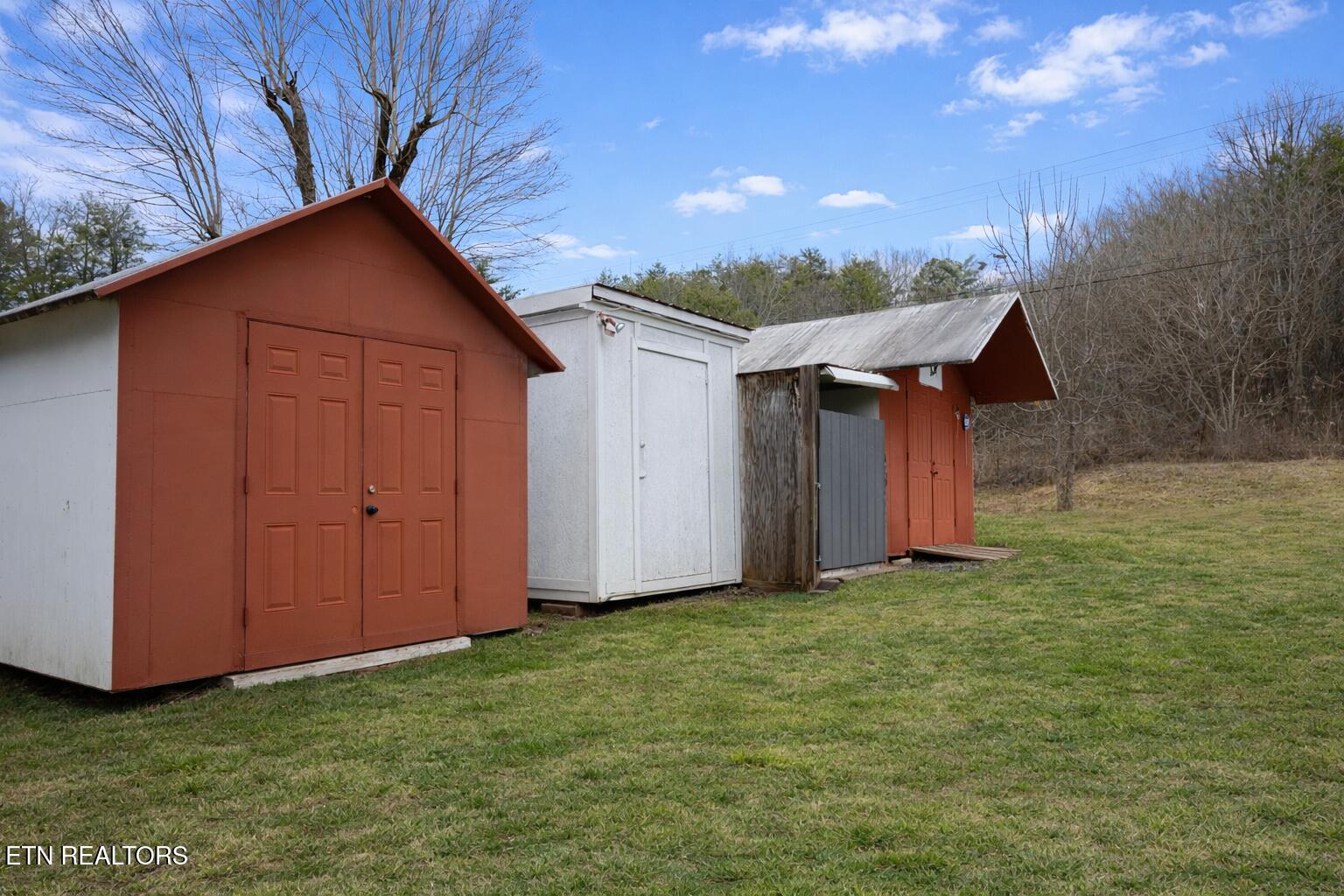 2478 E Highway 39 Englewood TN 37329