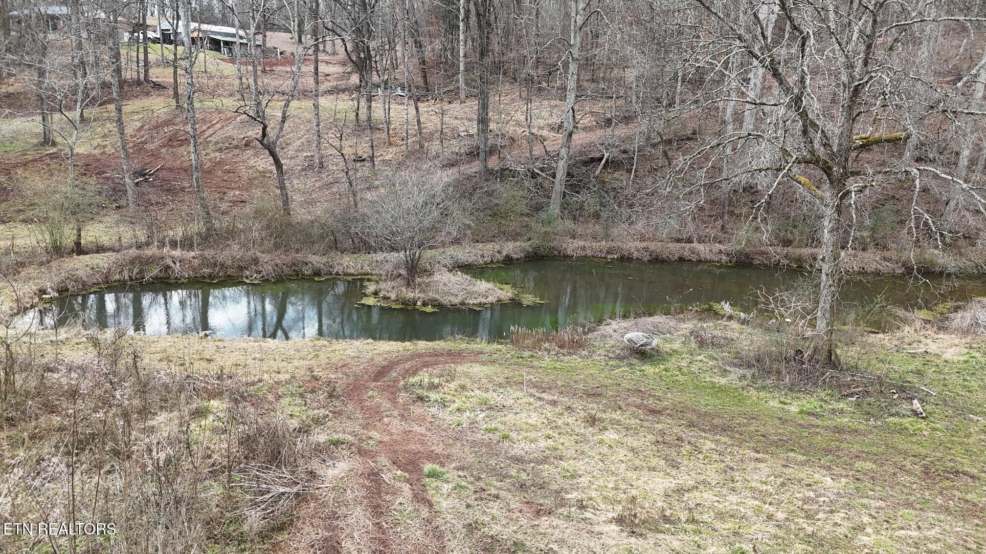 2478 E Highway 39 Englewood TN 37329