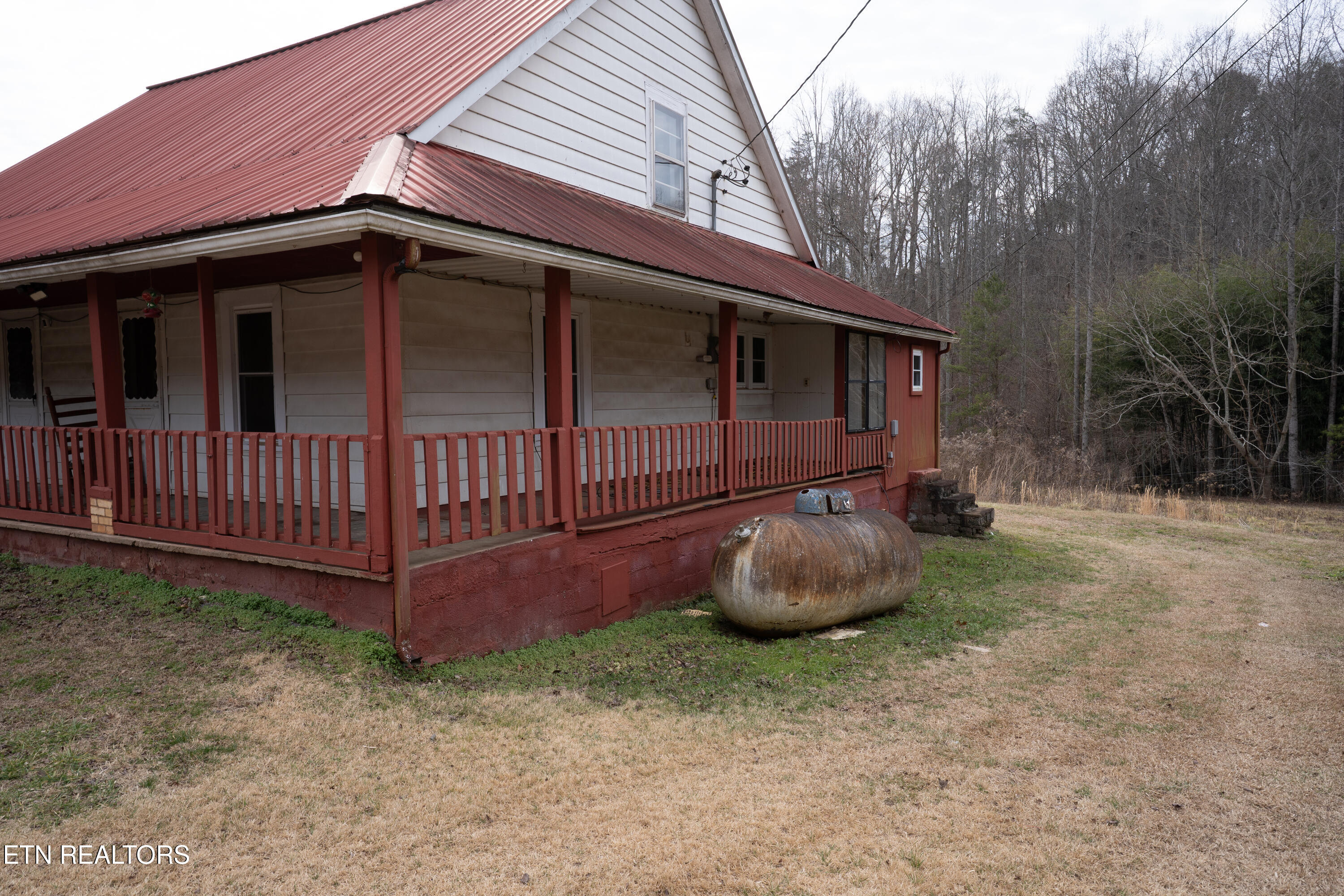 2478 E Highway 39 Englewood TN 37329