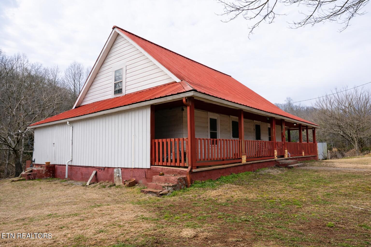 2478 E Highway 39 Englewood TN 37329
