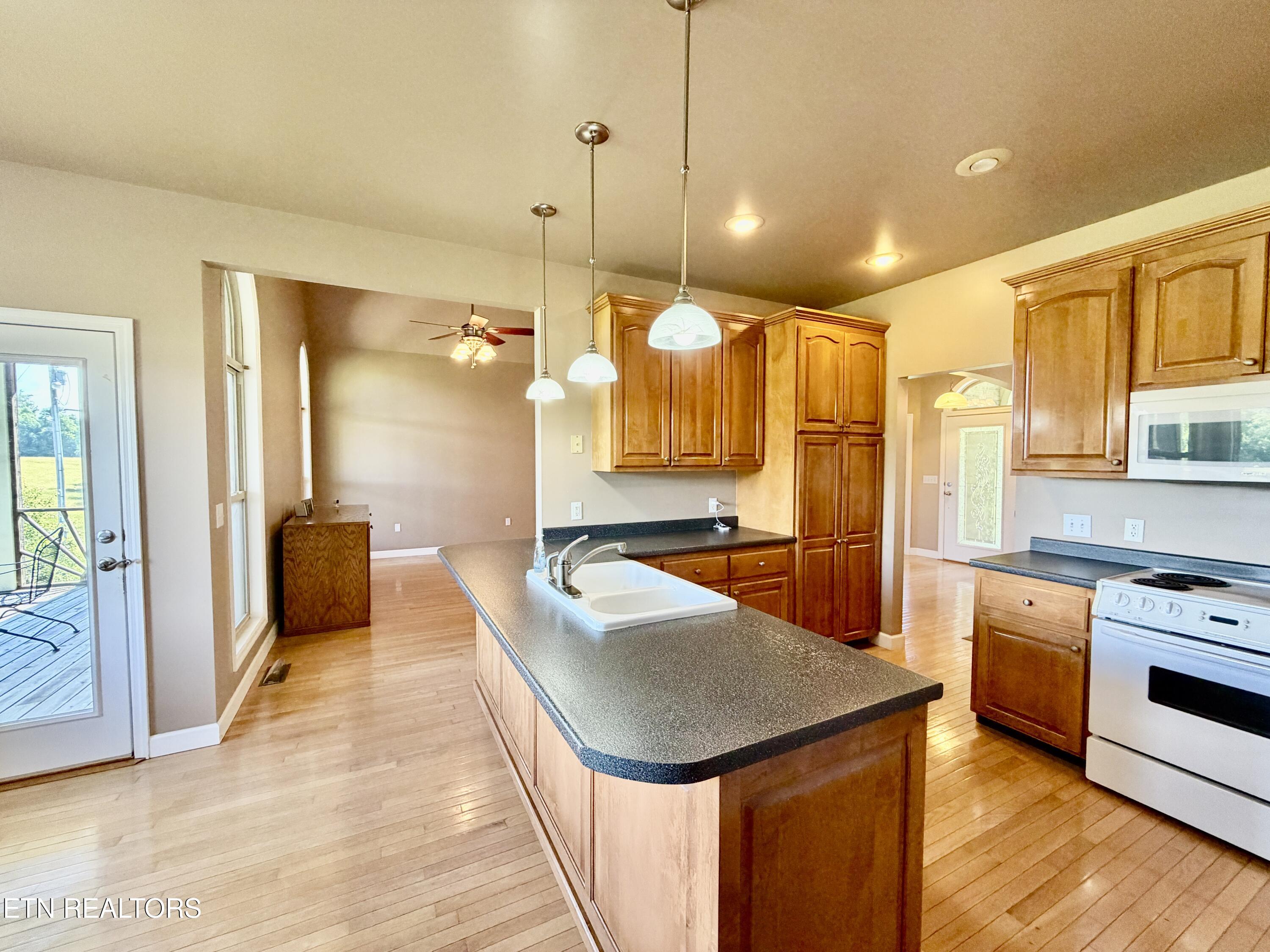 1770 Buffalo Road Oneida TN 37841