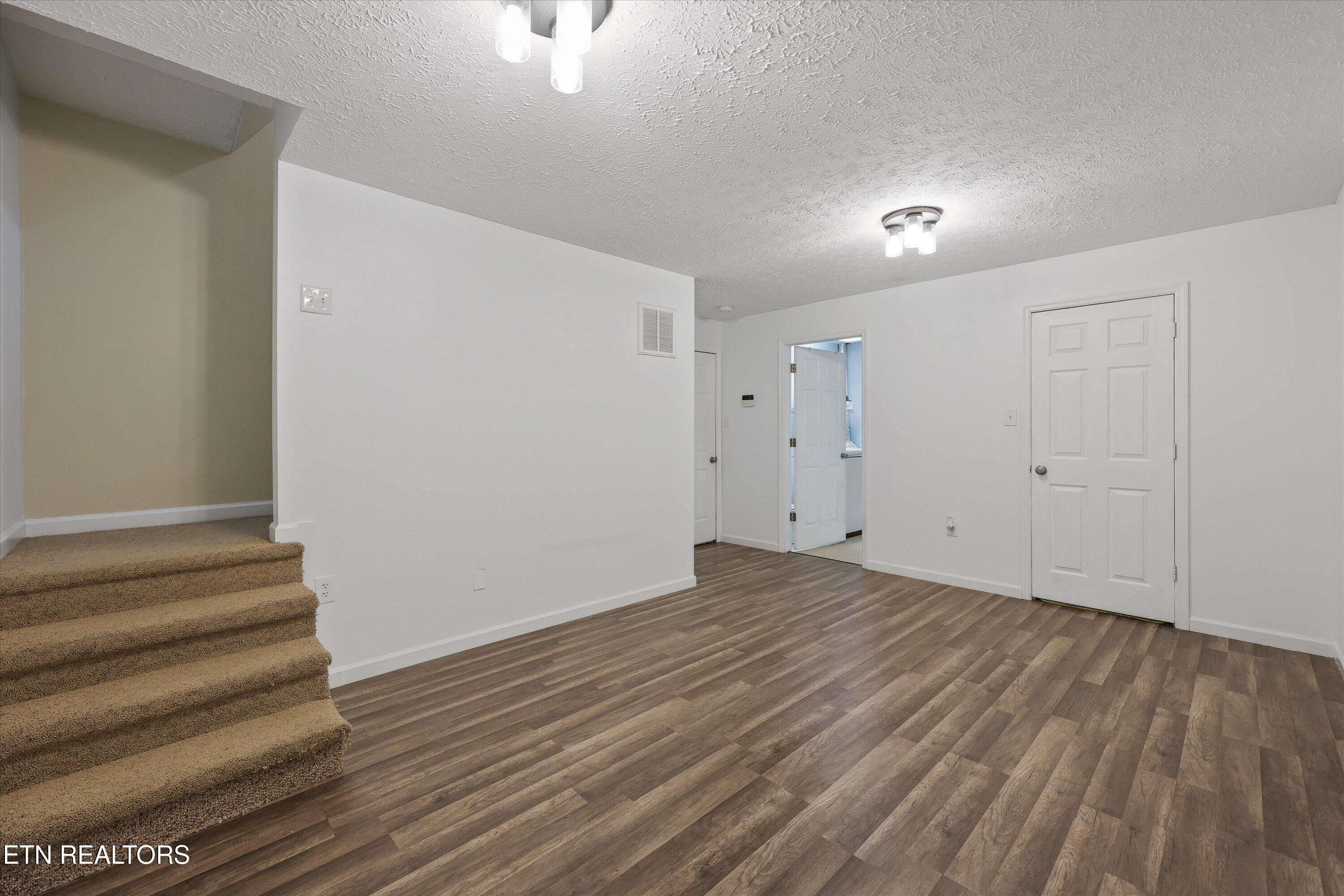 5956 Warrenpark Lane Knoxville TN 37912