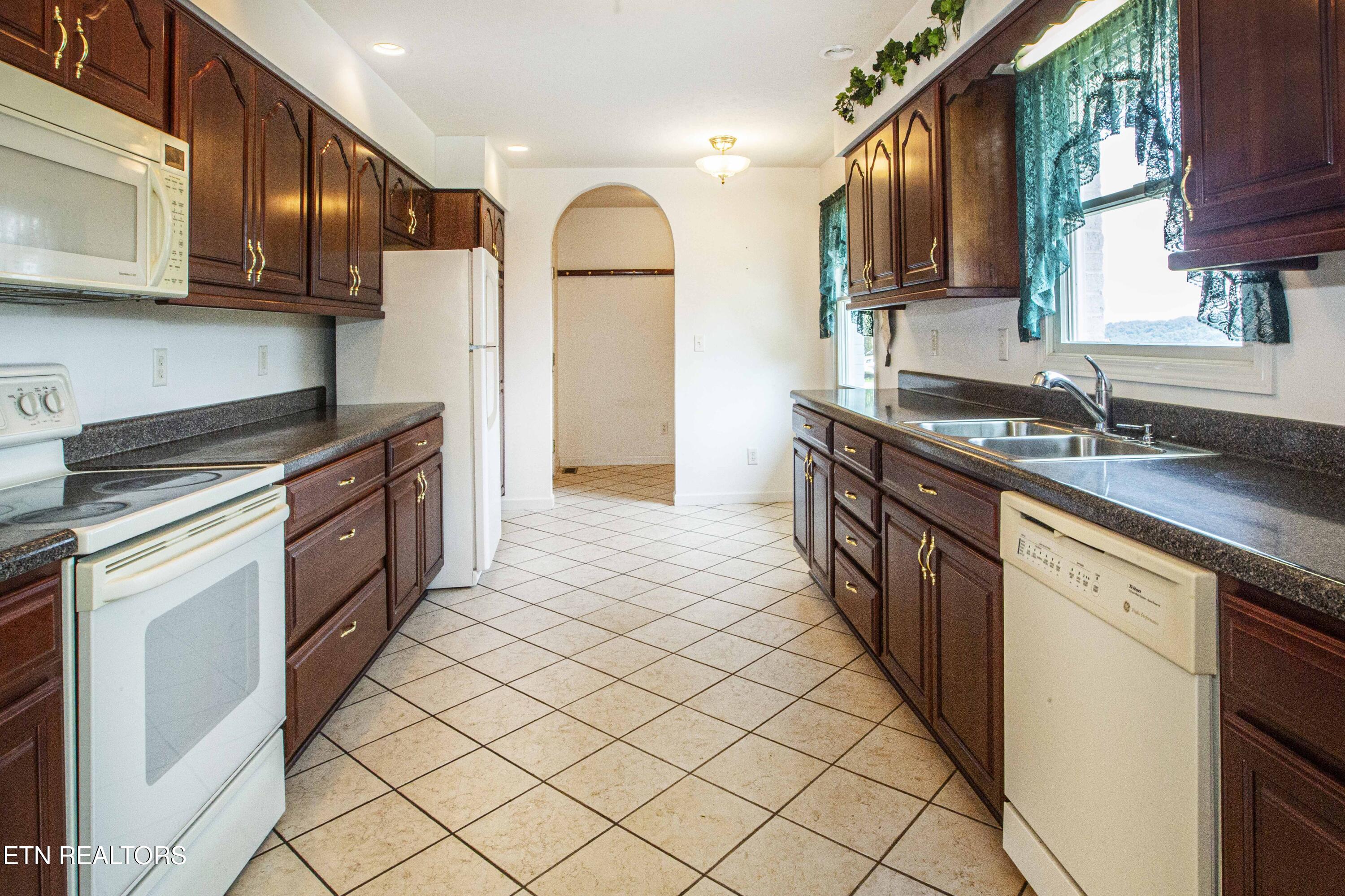 160 Reece Lakeview Lane Maynardville TN 37807