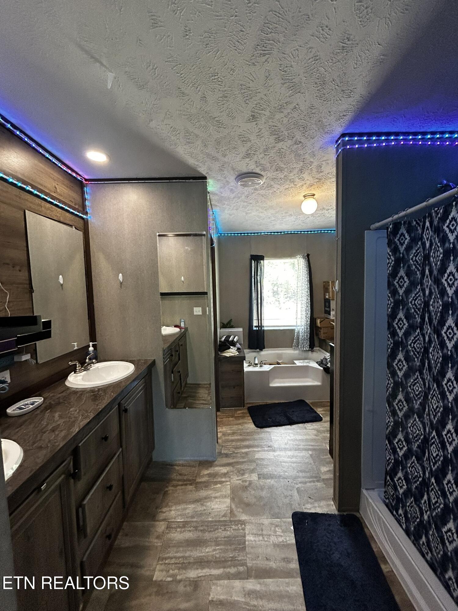 1796 Pine Grove Providence Road Loudon TN 37774