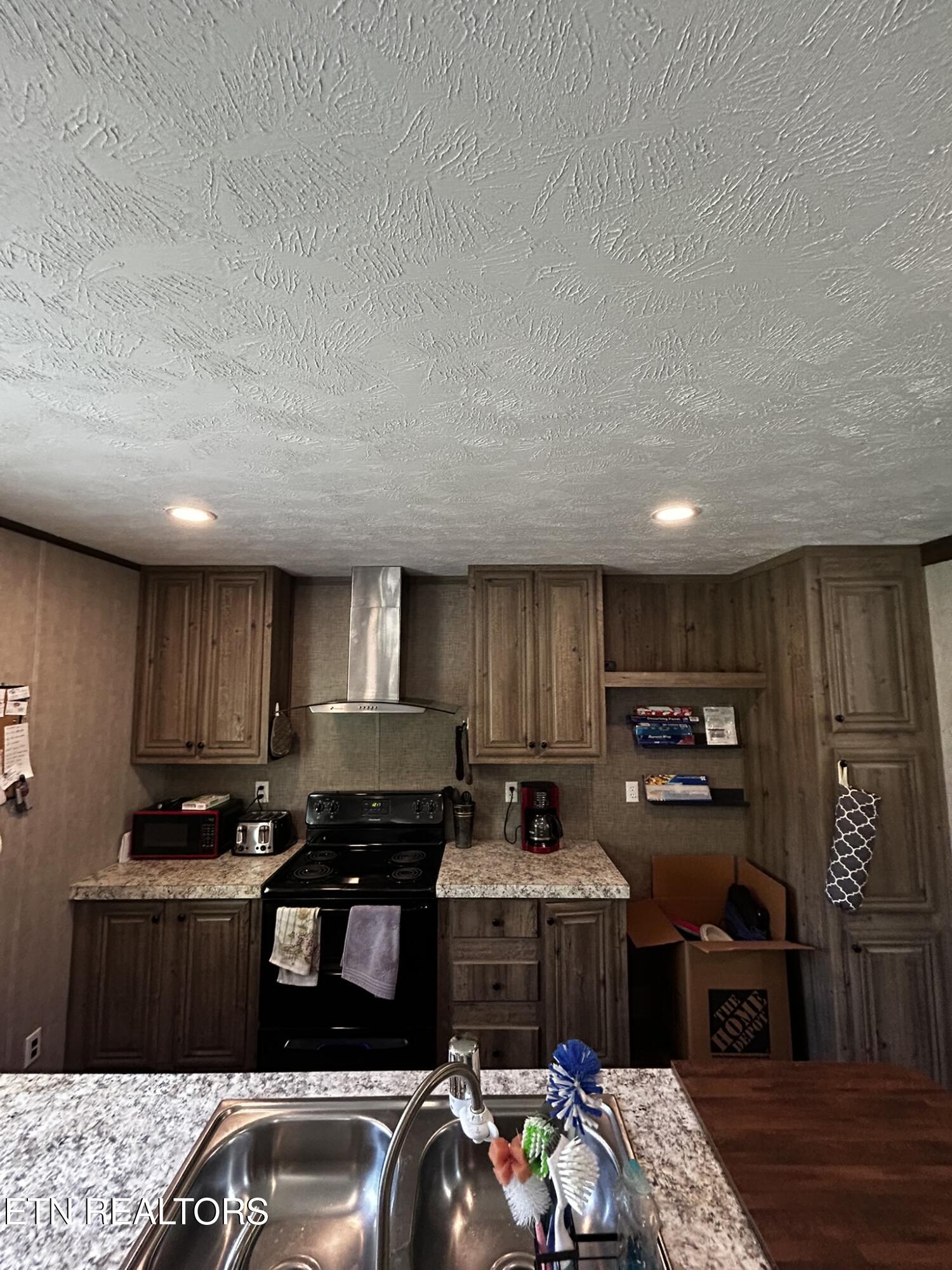 1796 Pine Grove Providence Road Loudon TN 37774