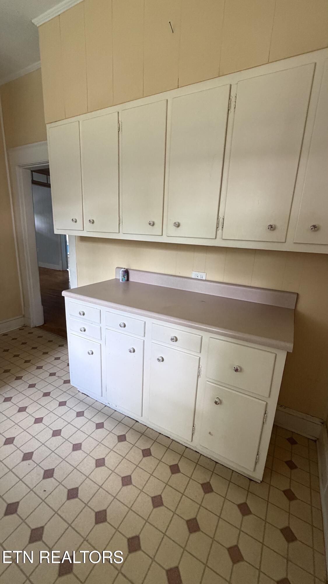 612 S Tellico Street Madisonville TN 37354