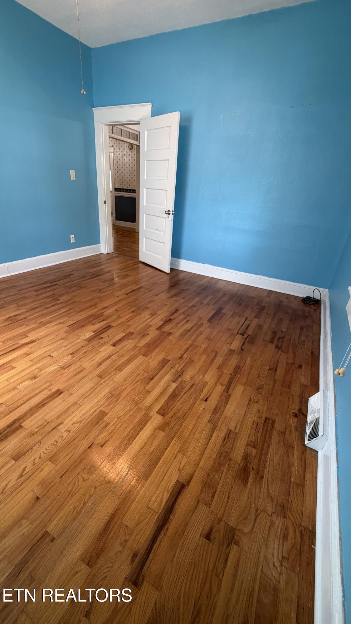 612 S Tellico Street Madisonville TN 37354