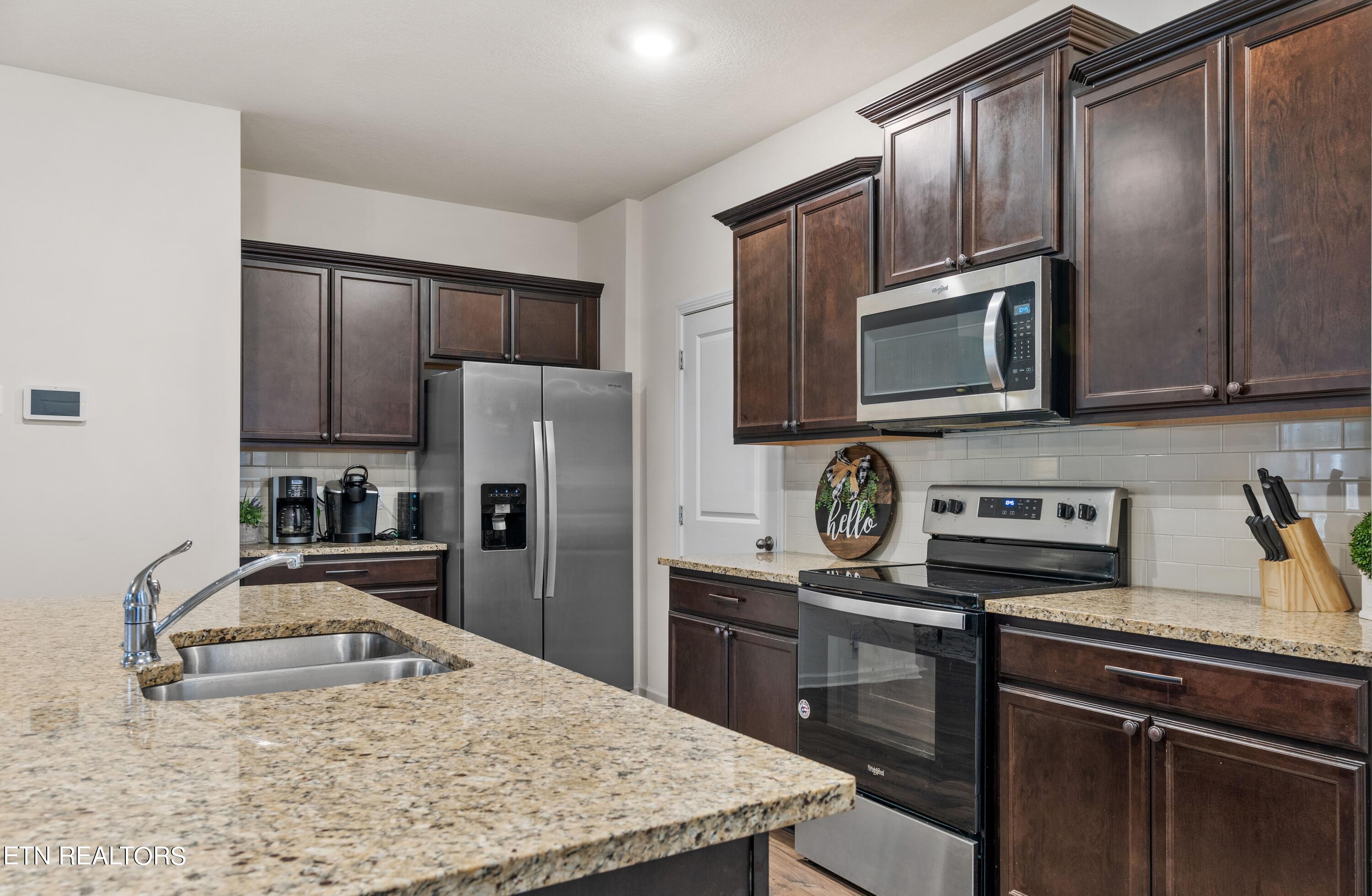 5 Ivy Court Clinton TN 37716