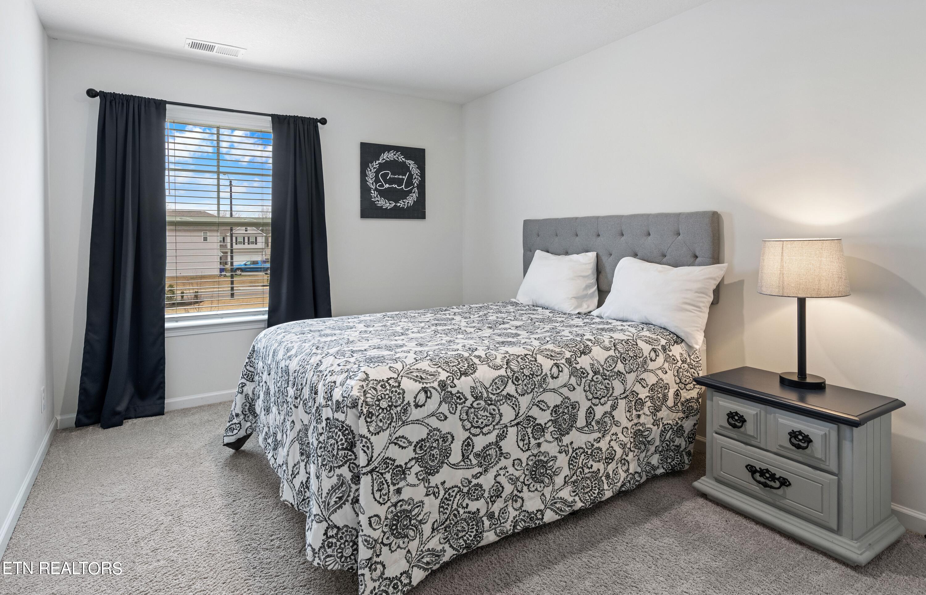 5 Ivy Court Clinton TN 37716