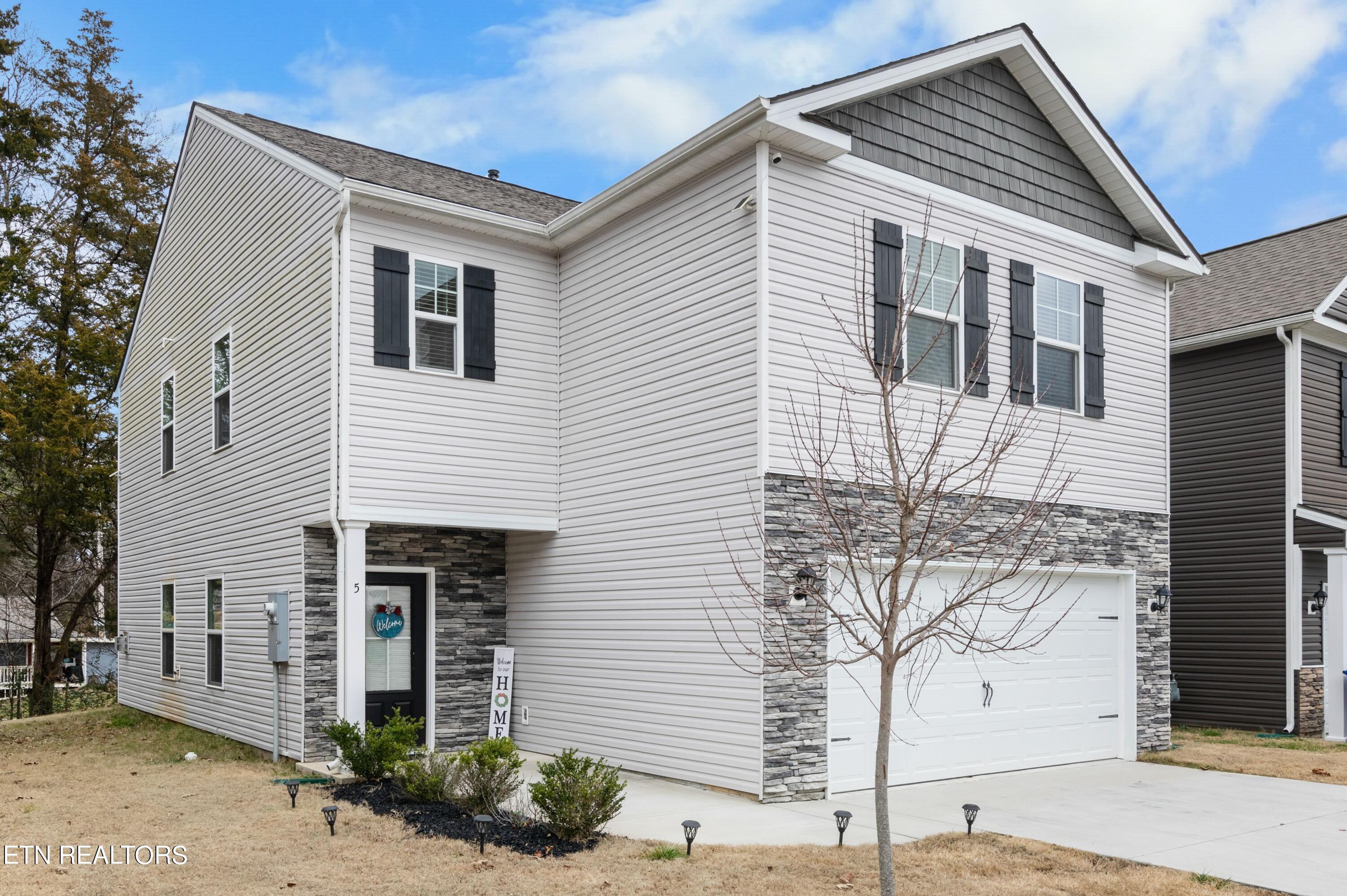 5 Ivy Court Clinton TN 37716