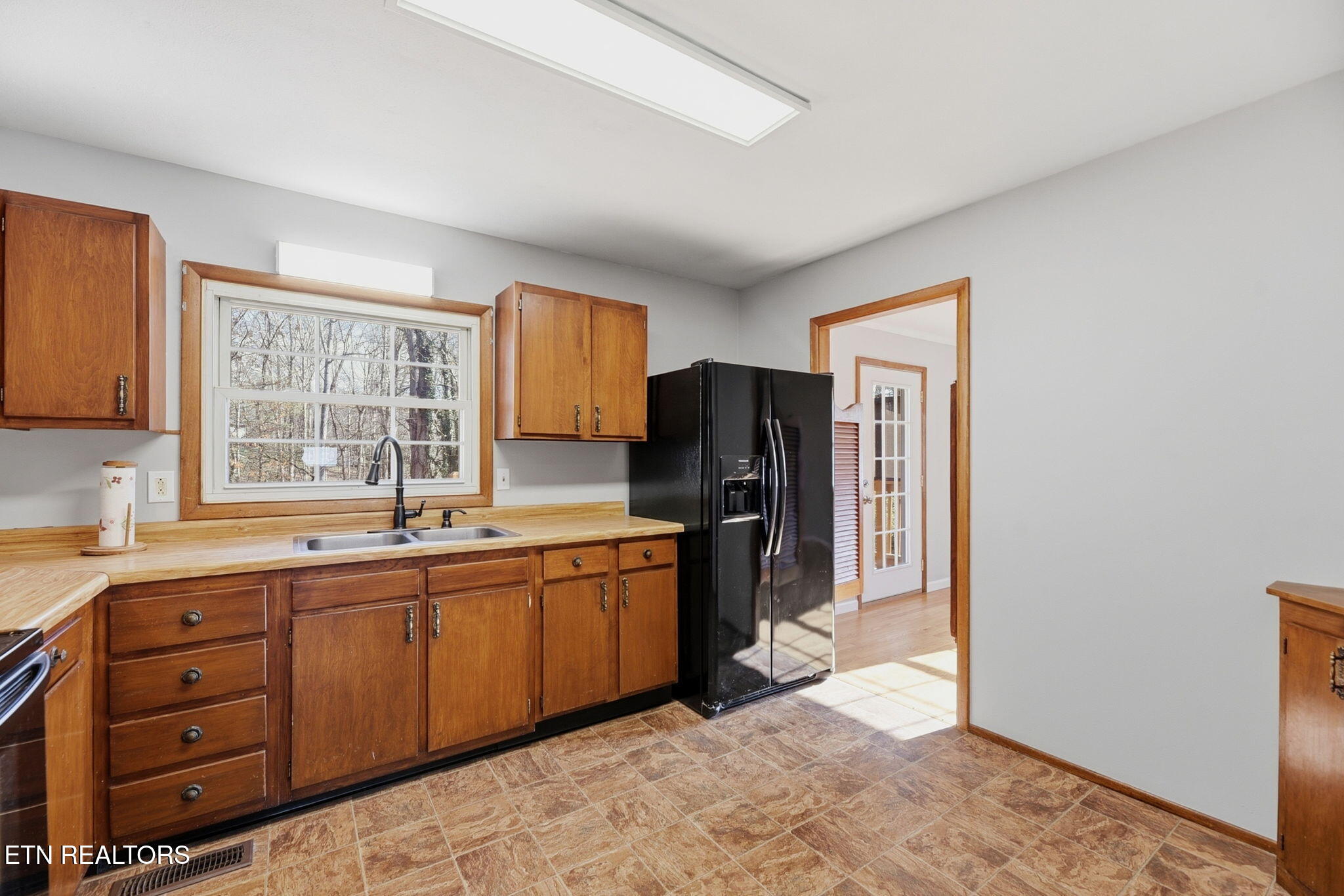427 Sherwood Estates Circle Clinton TN 37716