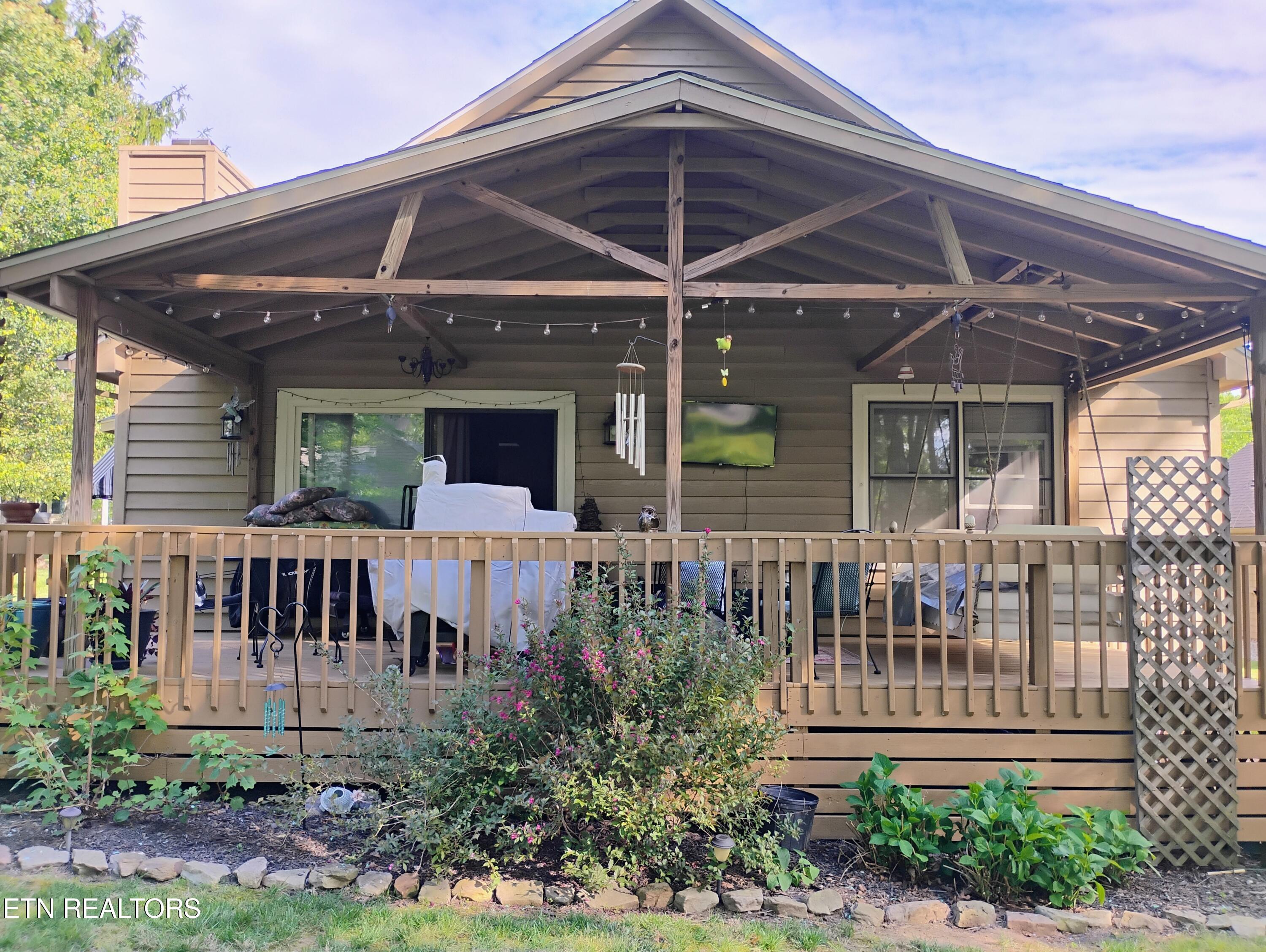 112 Howard Terrace Crossville TN 38558