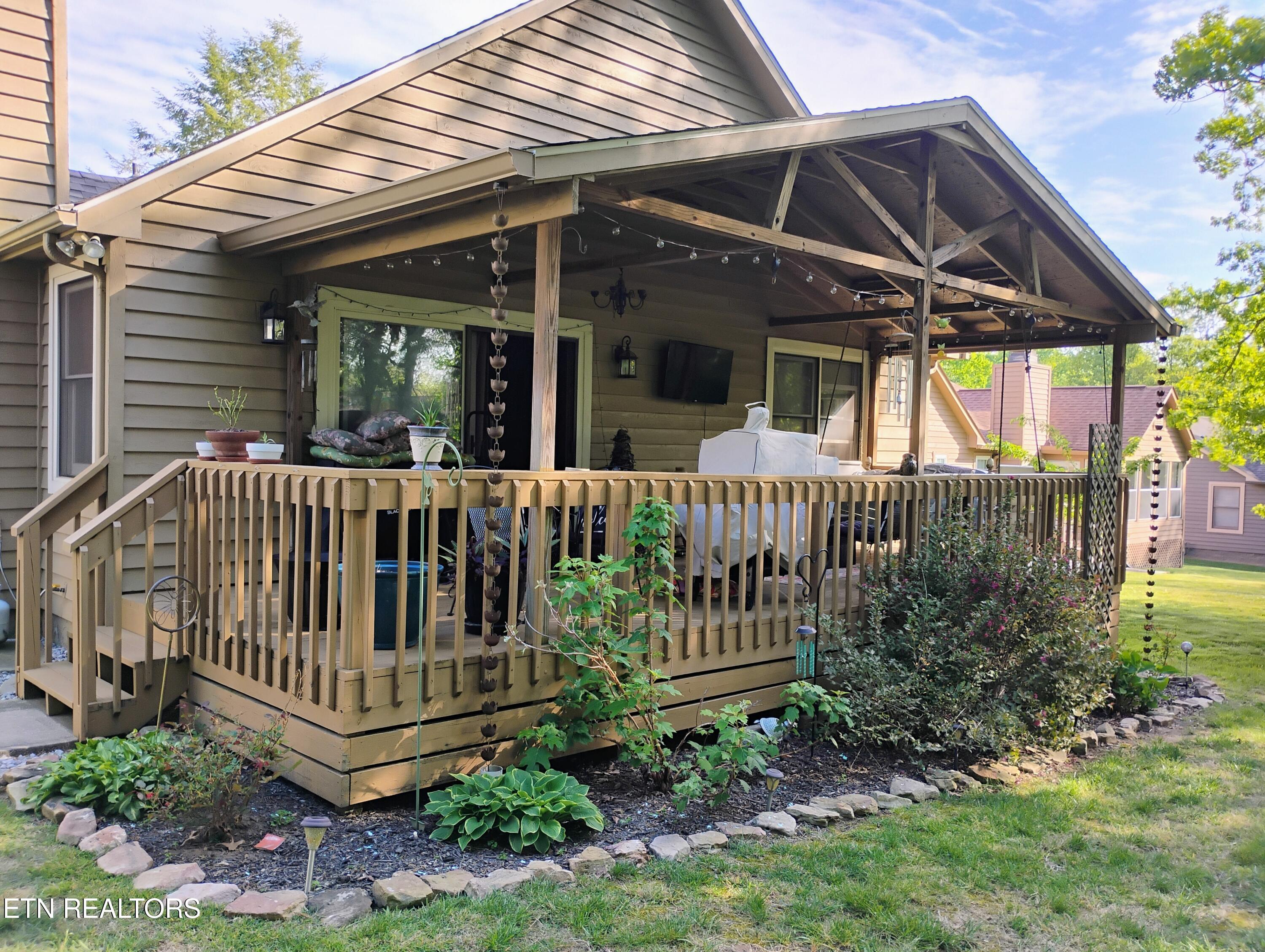 112 Howard Terrace Crossville TN 38558