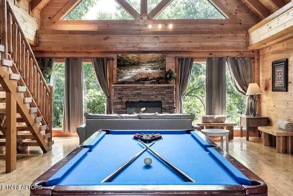 1056 Black Bear Cub Way Sevierville TN 37862