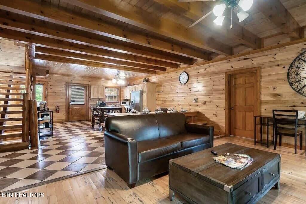 1056 Black Bear Cub Way Sevierville TN 37862