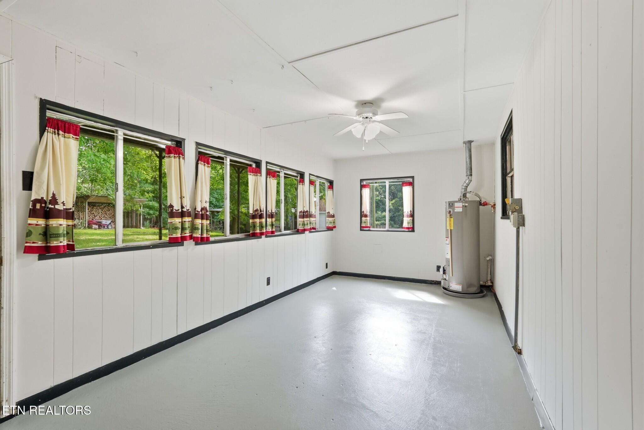 31 Wayfarer Lane Crossville TN 38572