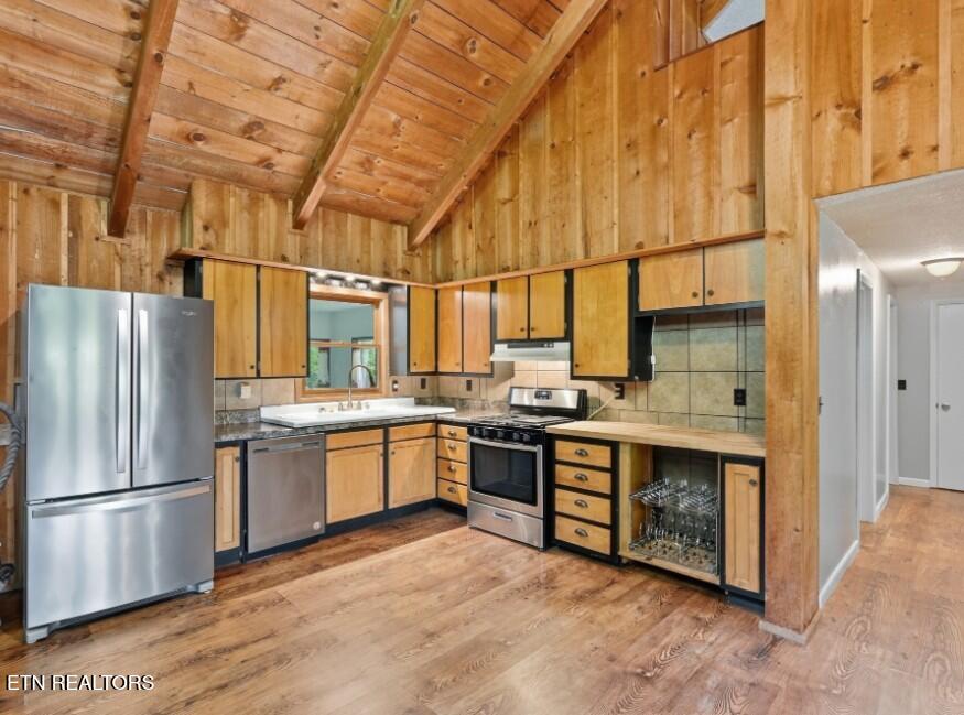 31 Wayfarer Lane Crossville TN 38572
