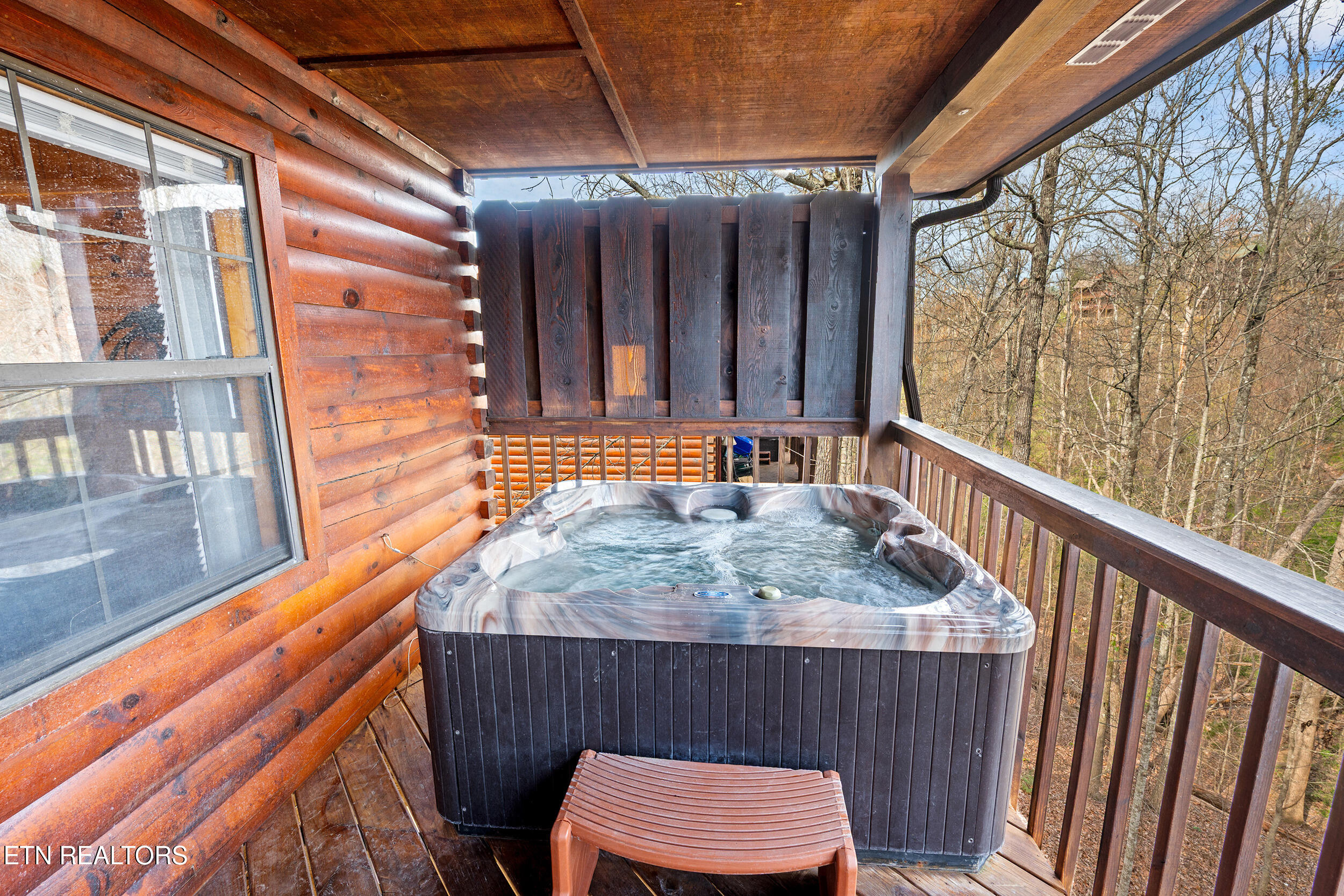 1529 Bears Den Way Sevierville TN 37862