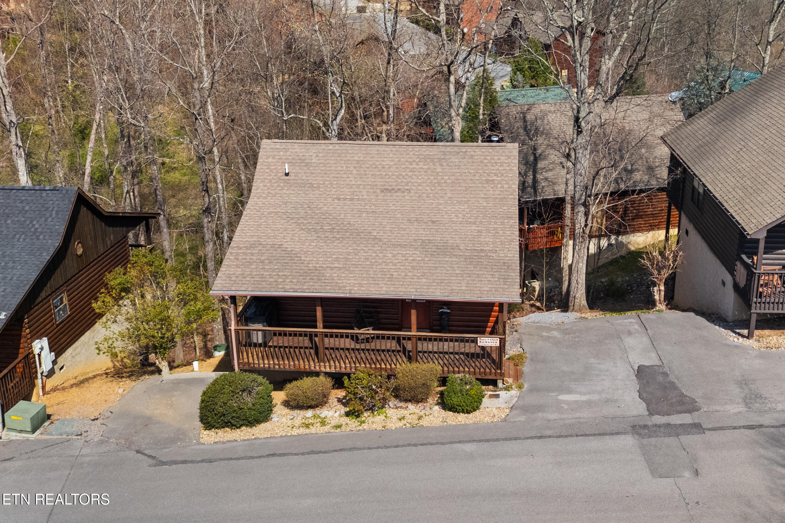 1529 Bears Den Way Sevierville TN 37862