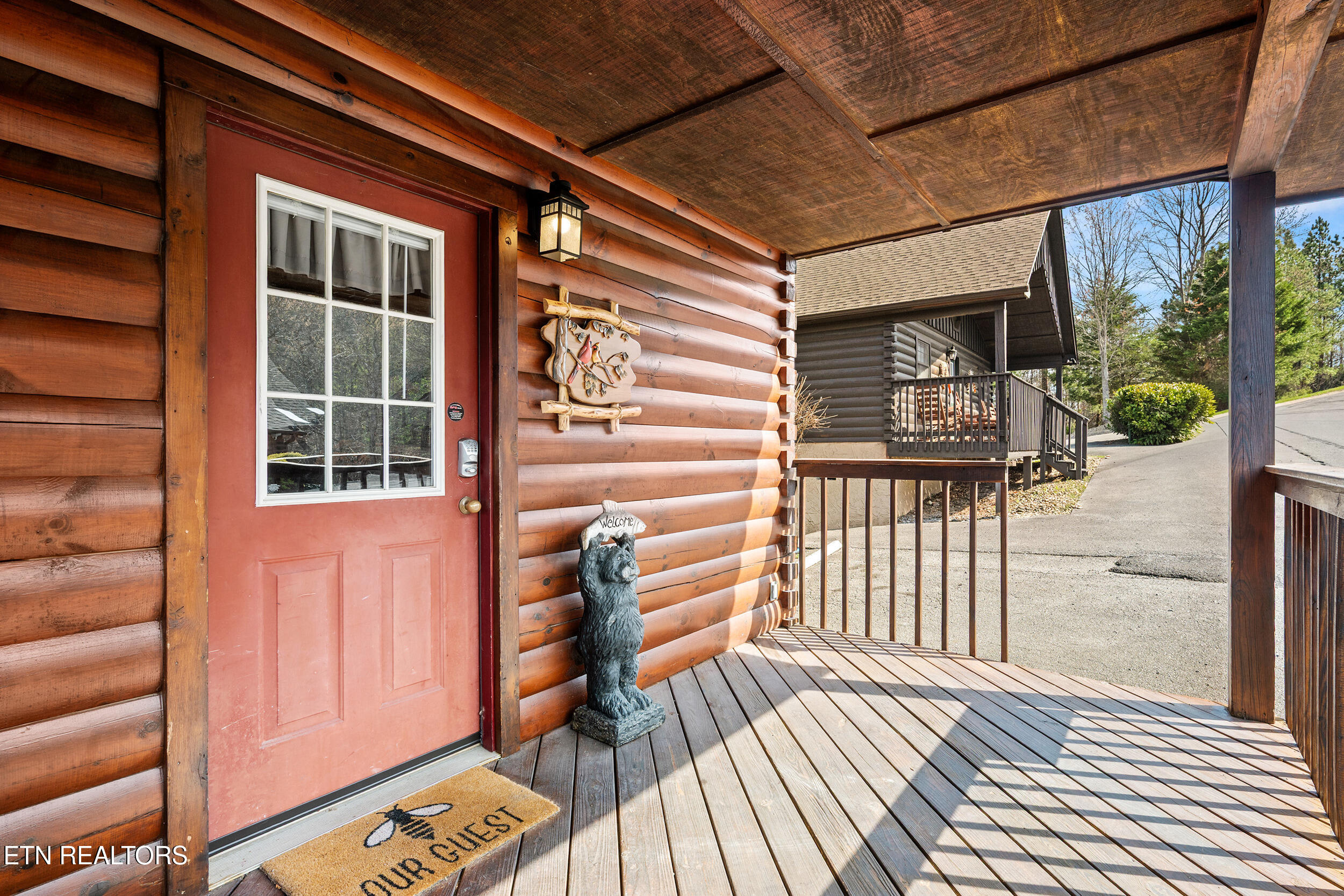 1529 Bears Den Way Sevierville TN 37862