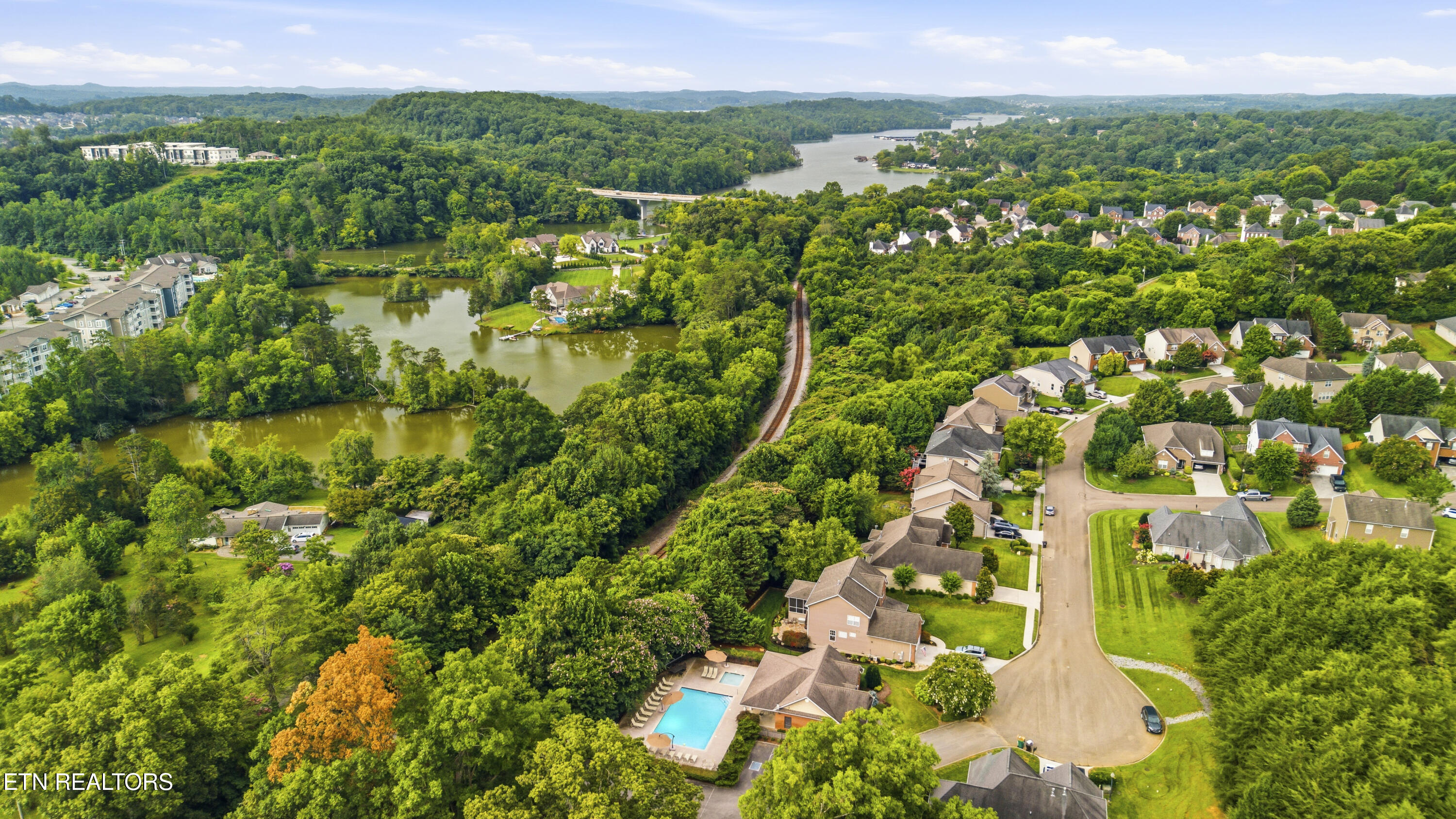 705 Huntcliff Lane Knoxville TN 37922