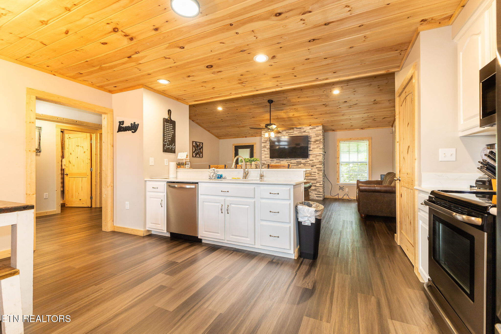 3307 Valley High Road Sevierville TN 37862