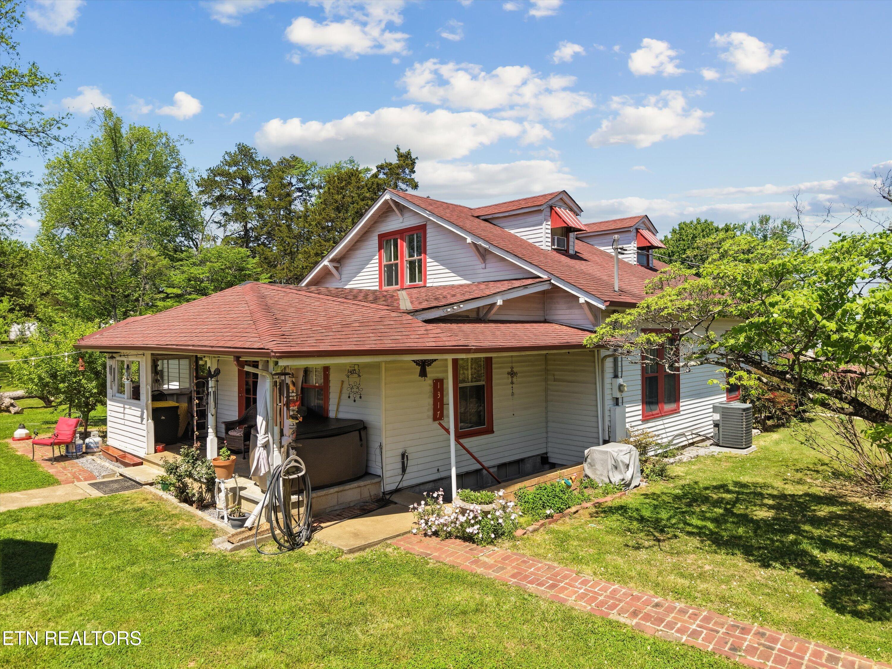 1317 Michaels Lane Knoxville TN 37912