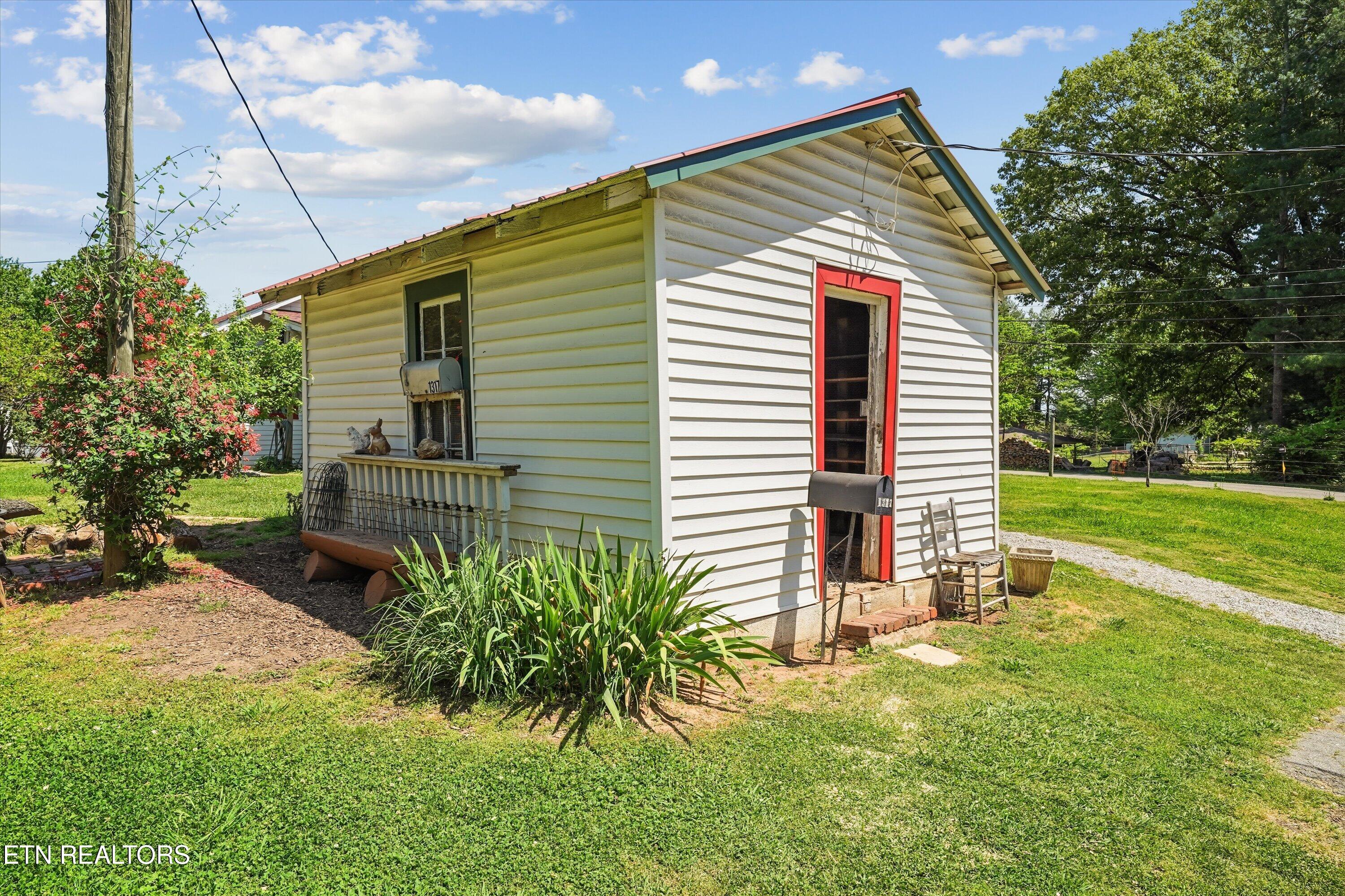 1317 Michaels Lane Knoxville TN 37912
