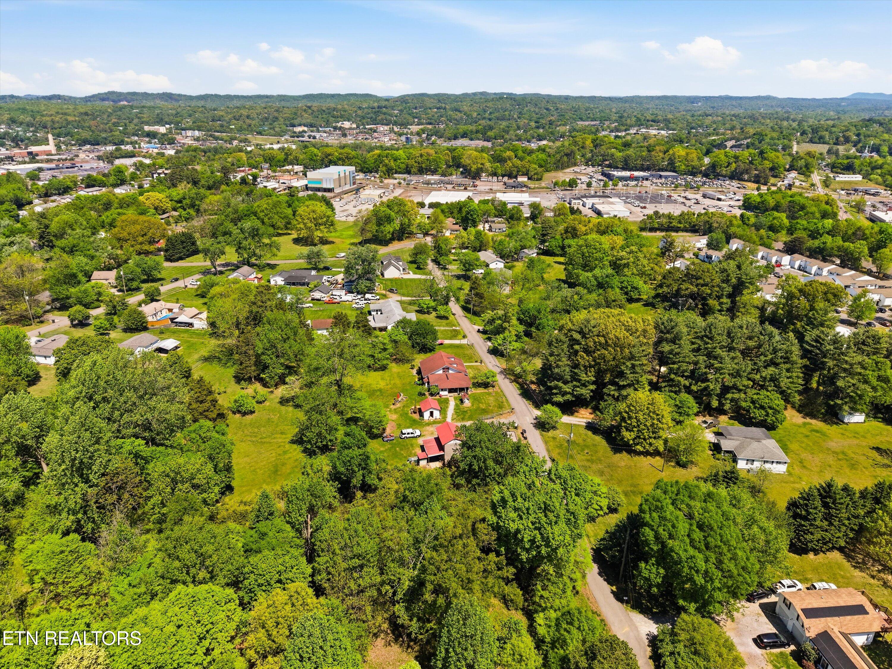 1317 Michaels Lane Knoxville TN 37912