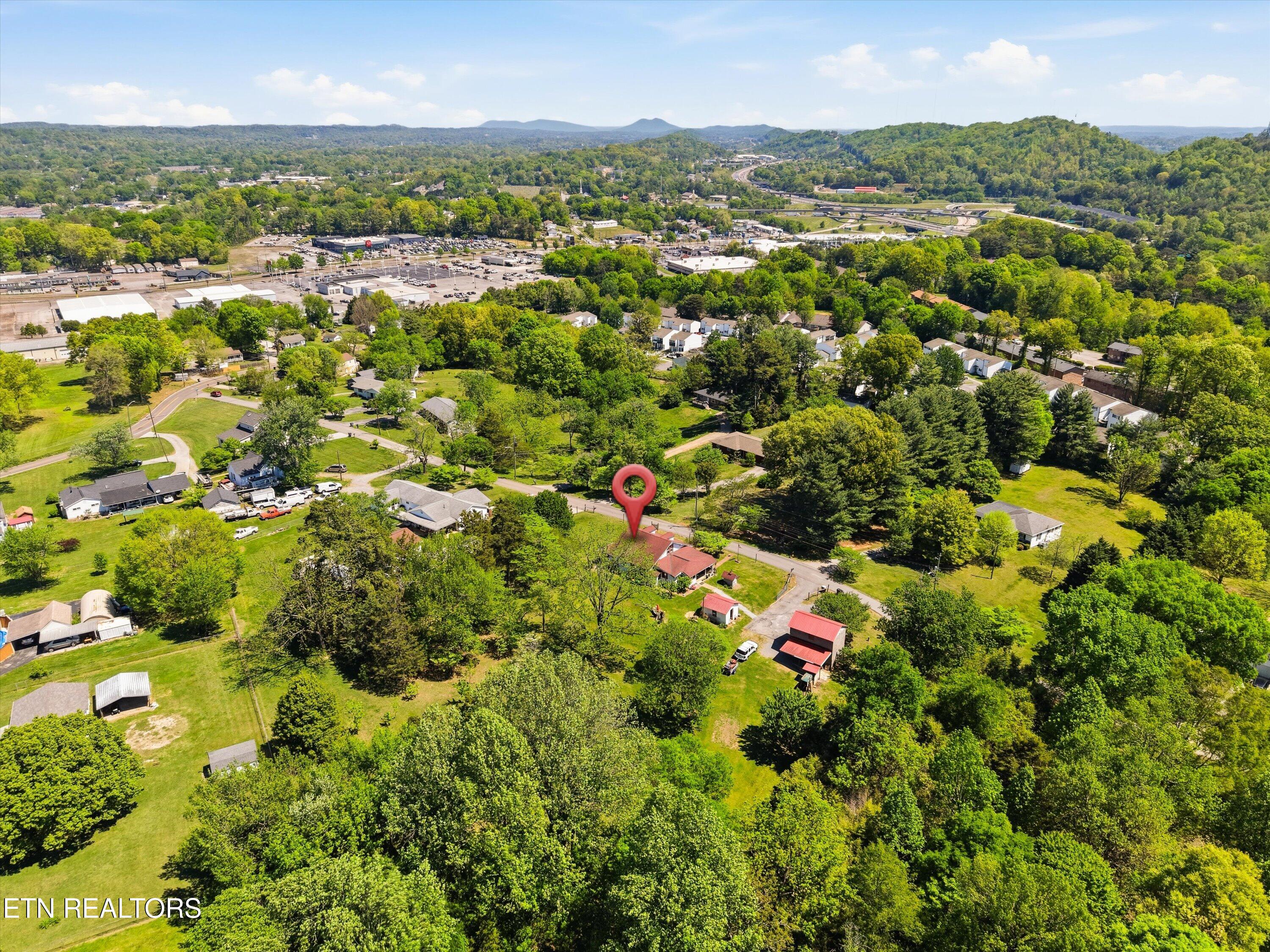 1317 Michaels Lane Knoxville TN 37912