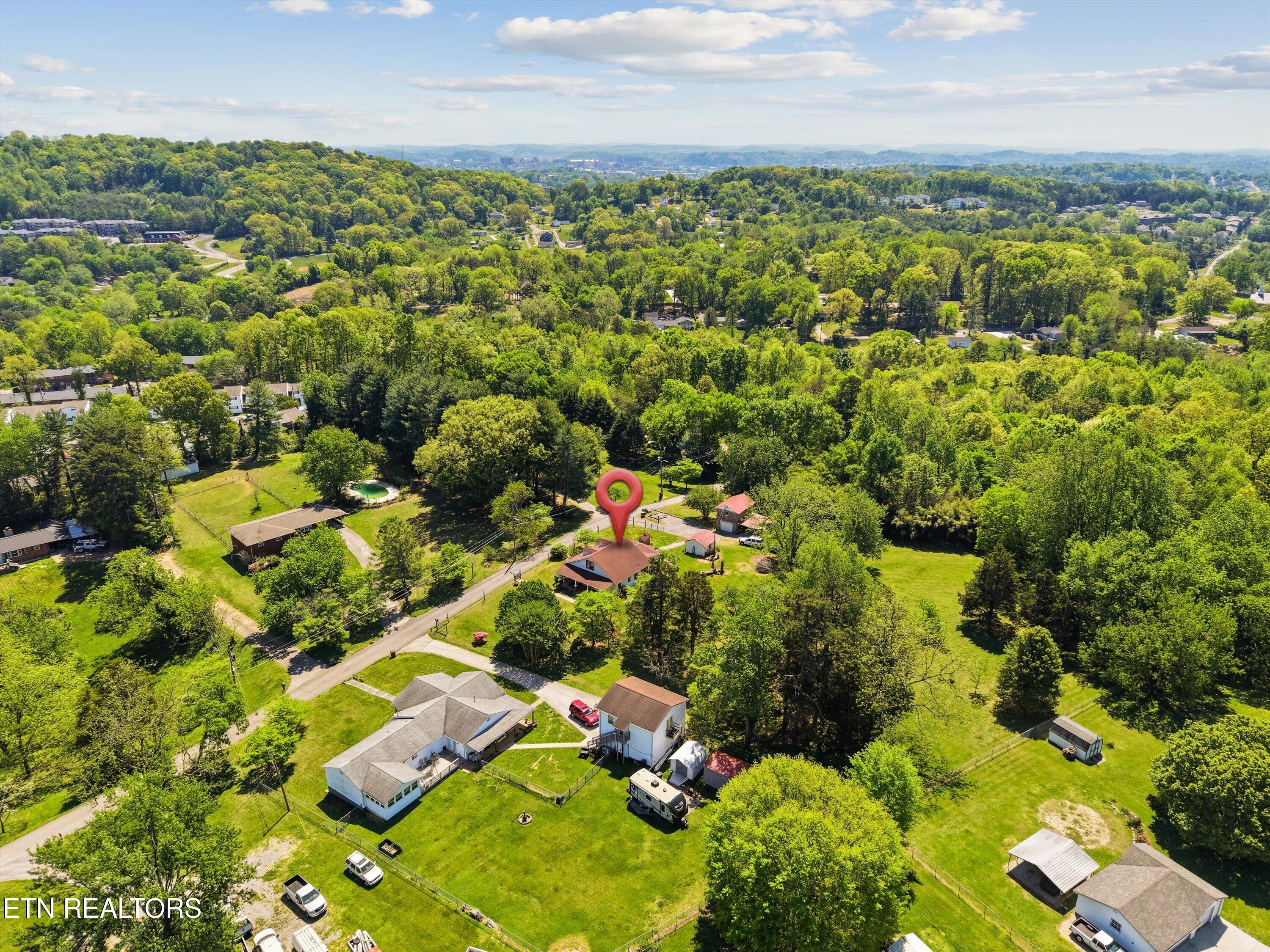 1317 Michaels Lane Knoxville TN 37912